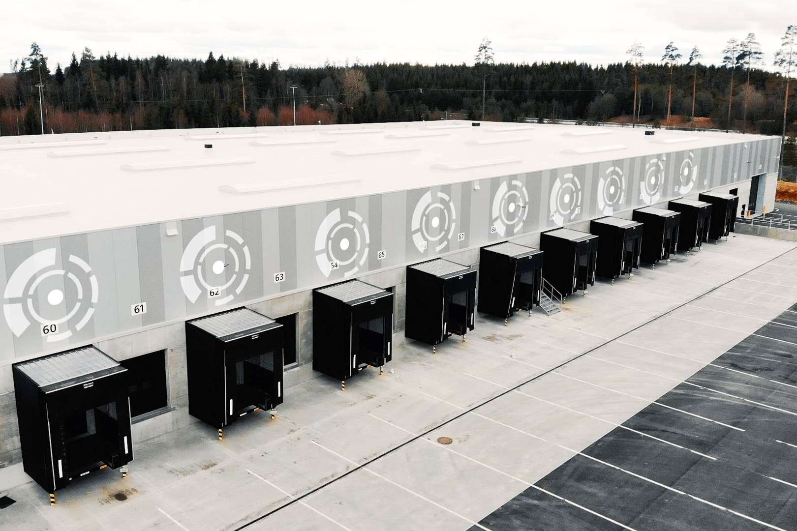 Una nueva solución digital convierte los datos de las puertas industriales ASSA ABLOY en grandes ahorros de energía y alta eficiencia