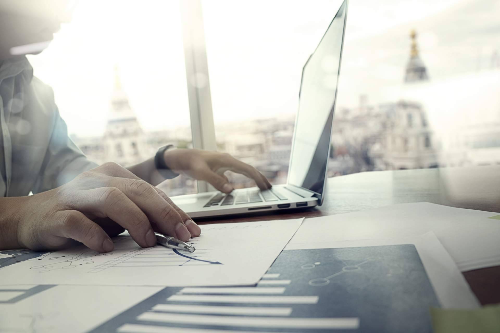 ¿Dónde encontrar portátiles reacondicionados para empresas? Jet Computer