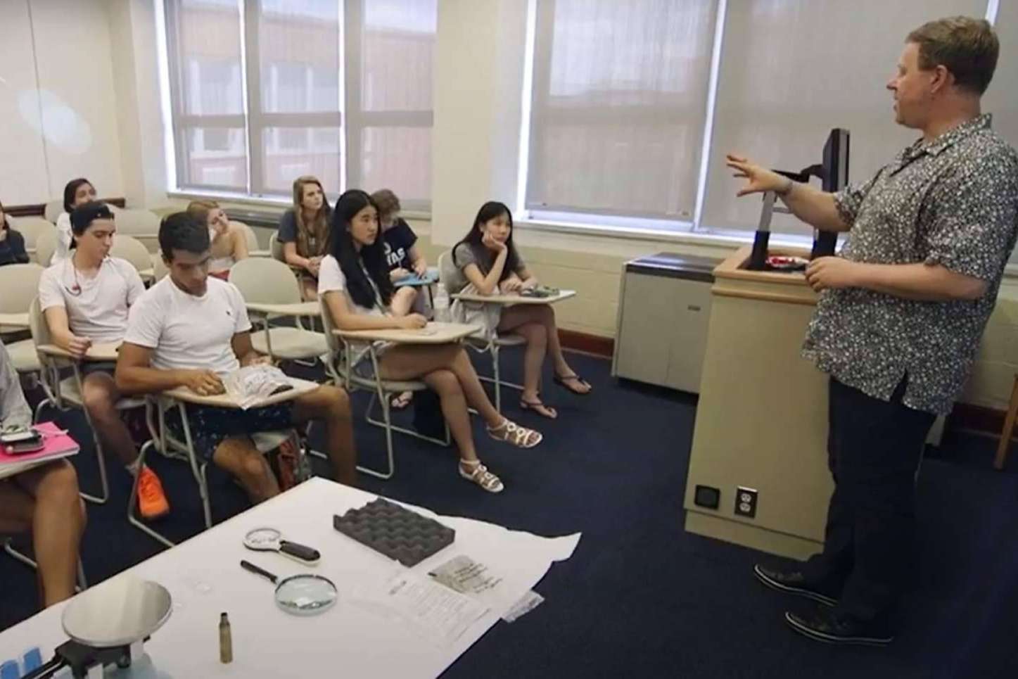 Vivir una experiencia en el extranjero con los cursos Pre-College de Round The World Spain