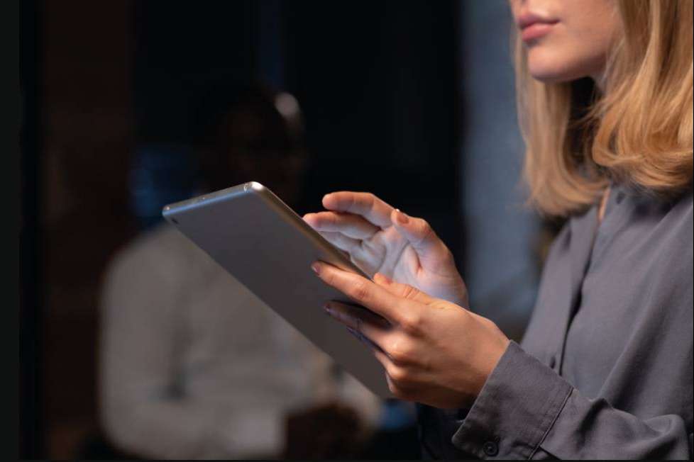 Liberar el potencial de un negocio con AXGA CRM, el software de automatización definitivo para las relaciones con los clientes