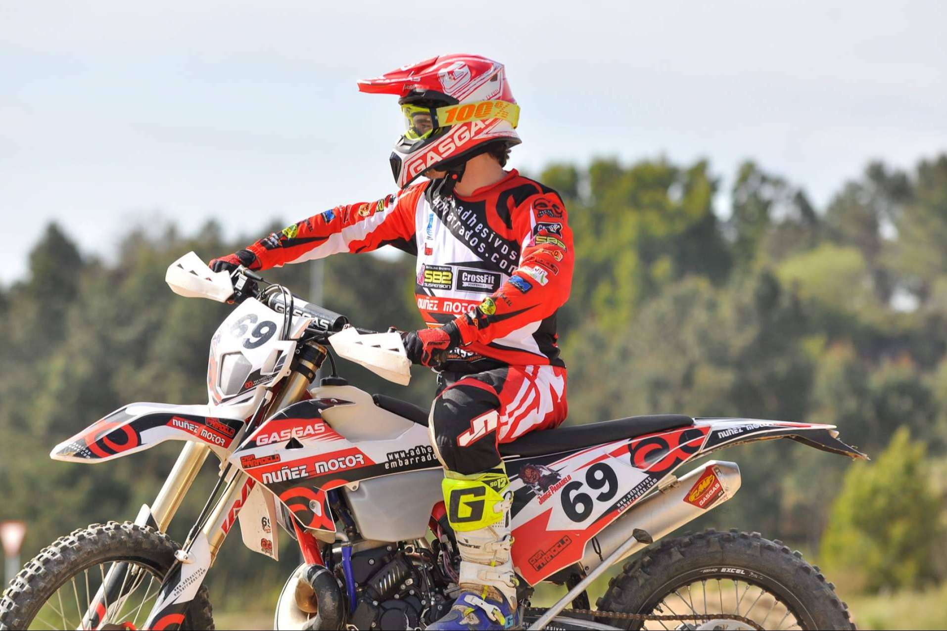 La gran variedad de pegatinas de moto de ADHESIVOSEMBARRADOS