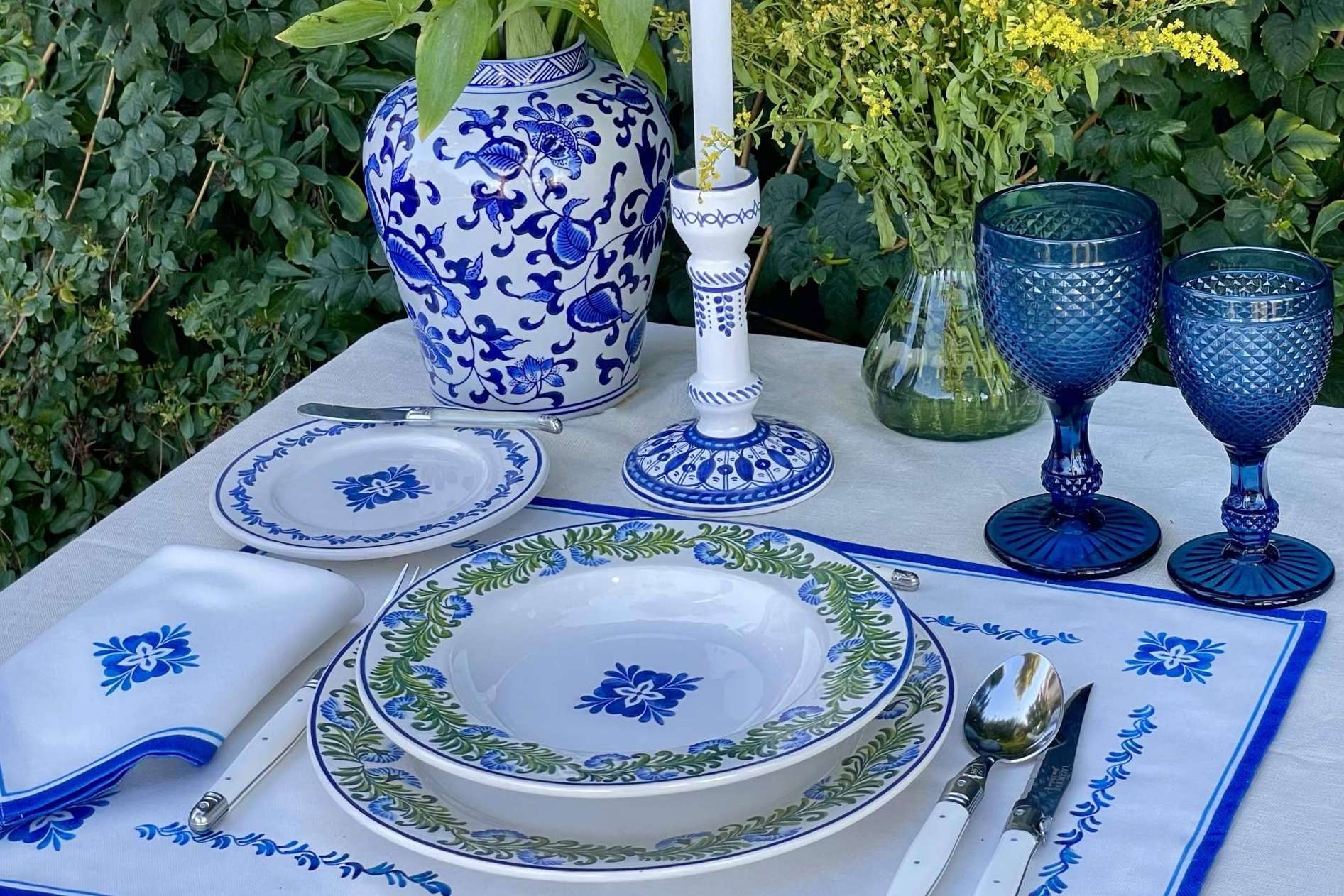 Goodies ofrece colecciones de vajillas y textiles para la decoración de una mesa elegante