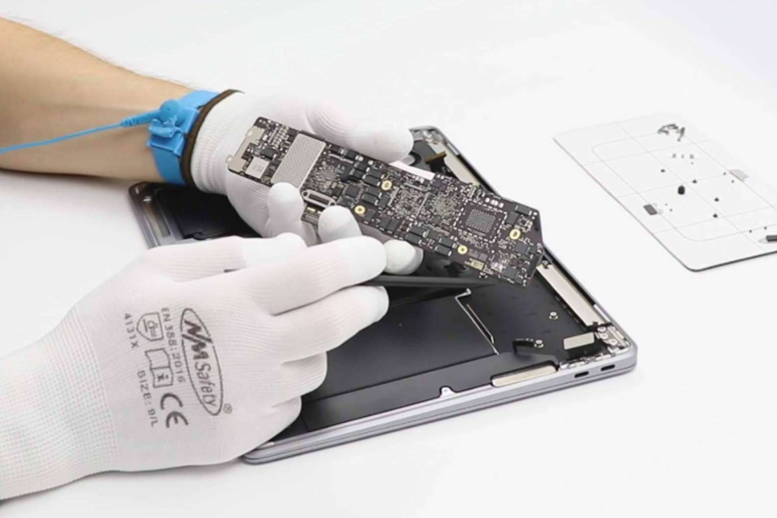 BCNmóviles y las reparaciones habituales de Macbook