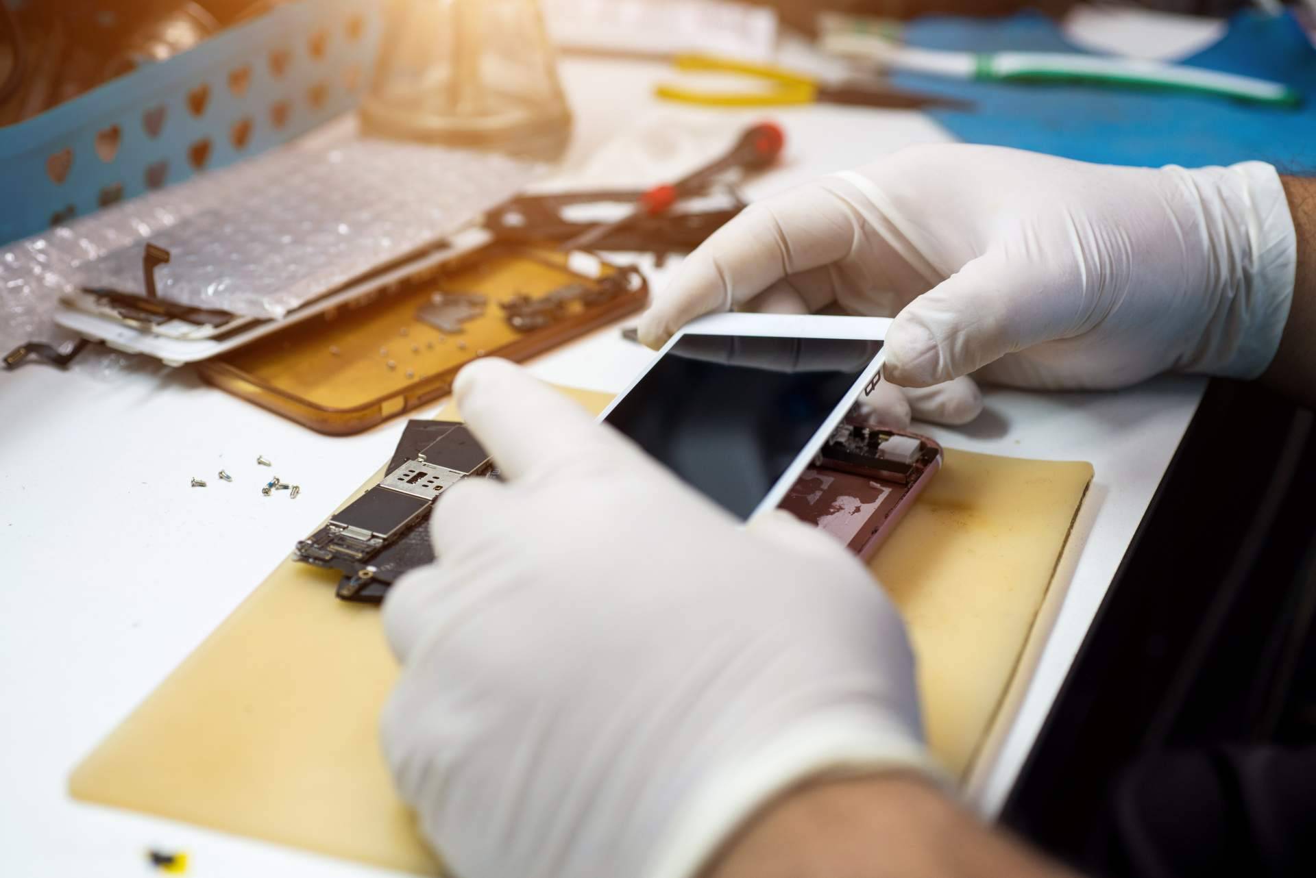 Doctor Móviles, repararación de iPhones con repuestos originales