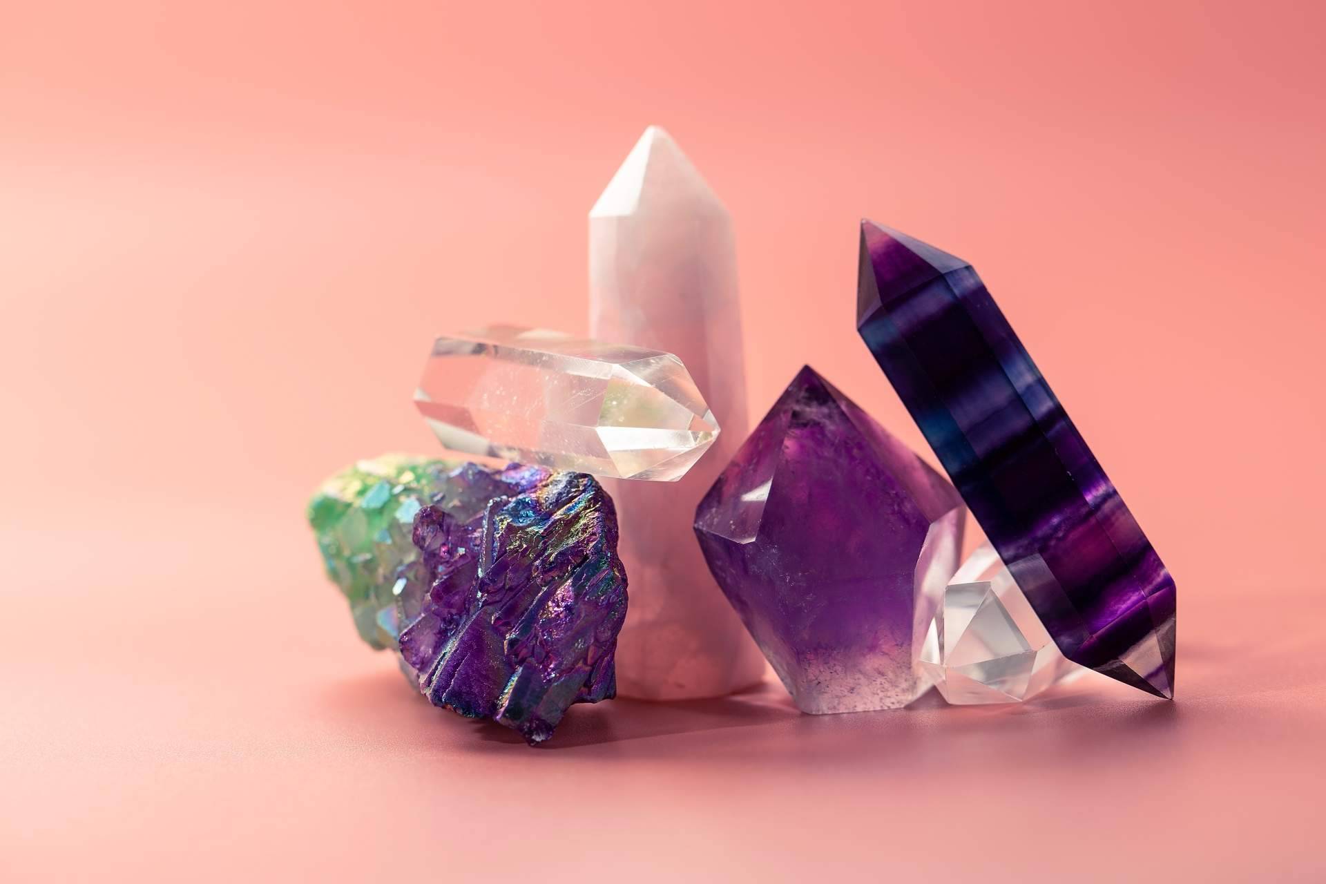 Piedras naturales para cada horóscopo, disponibles en Tierra de Gemas