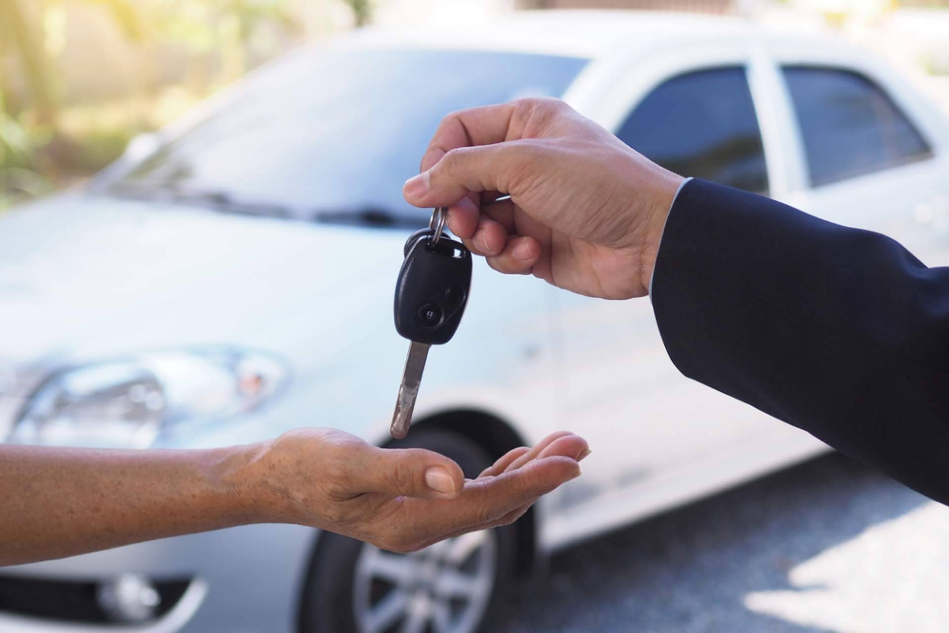 Contratar coches de renting a buen precio, con la empresa Prisma Renting