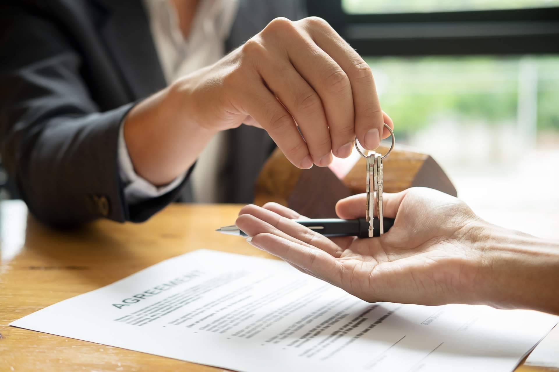 Comprar en Marbella propiedades inmobiliarias con la agencia inmobiliaria Nevado Realty