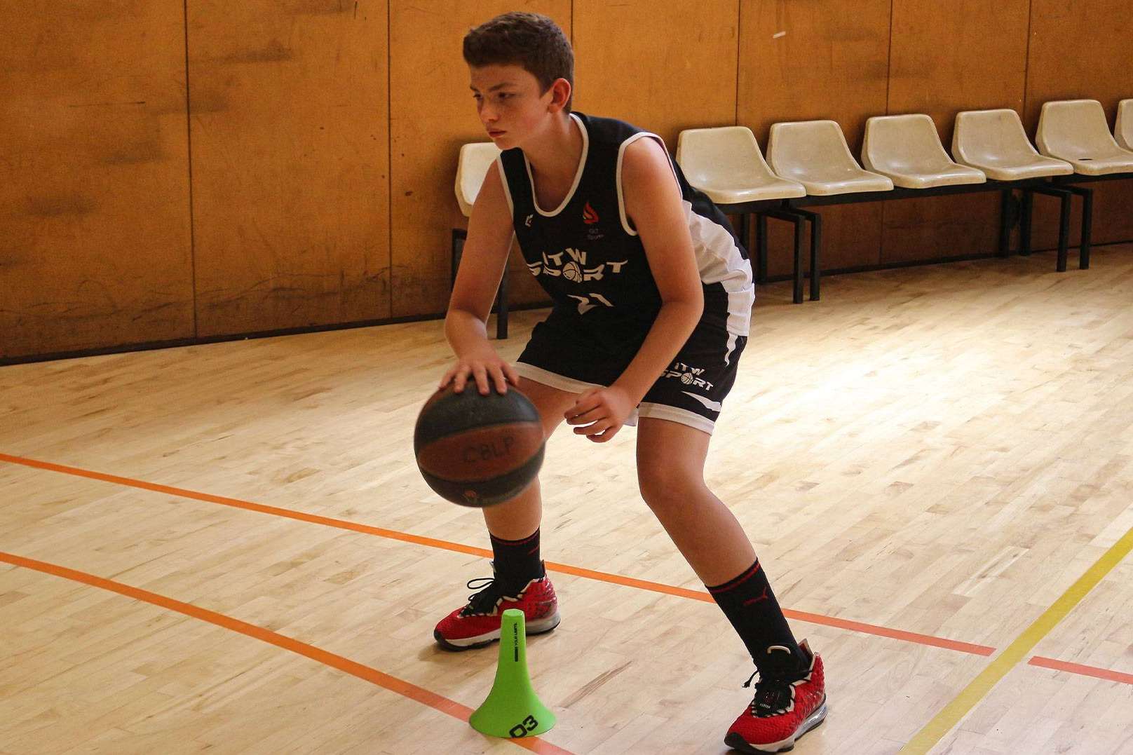ITW Sport explica cómo controlar la ansiedad y el miedo escénico en los jugadores de baloncesto
