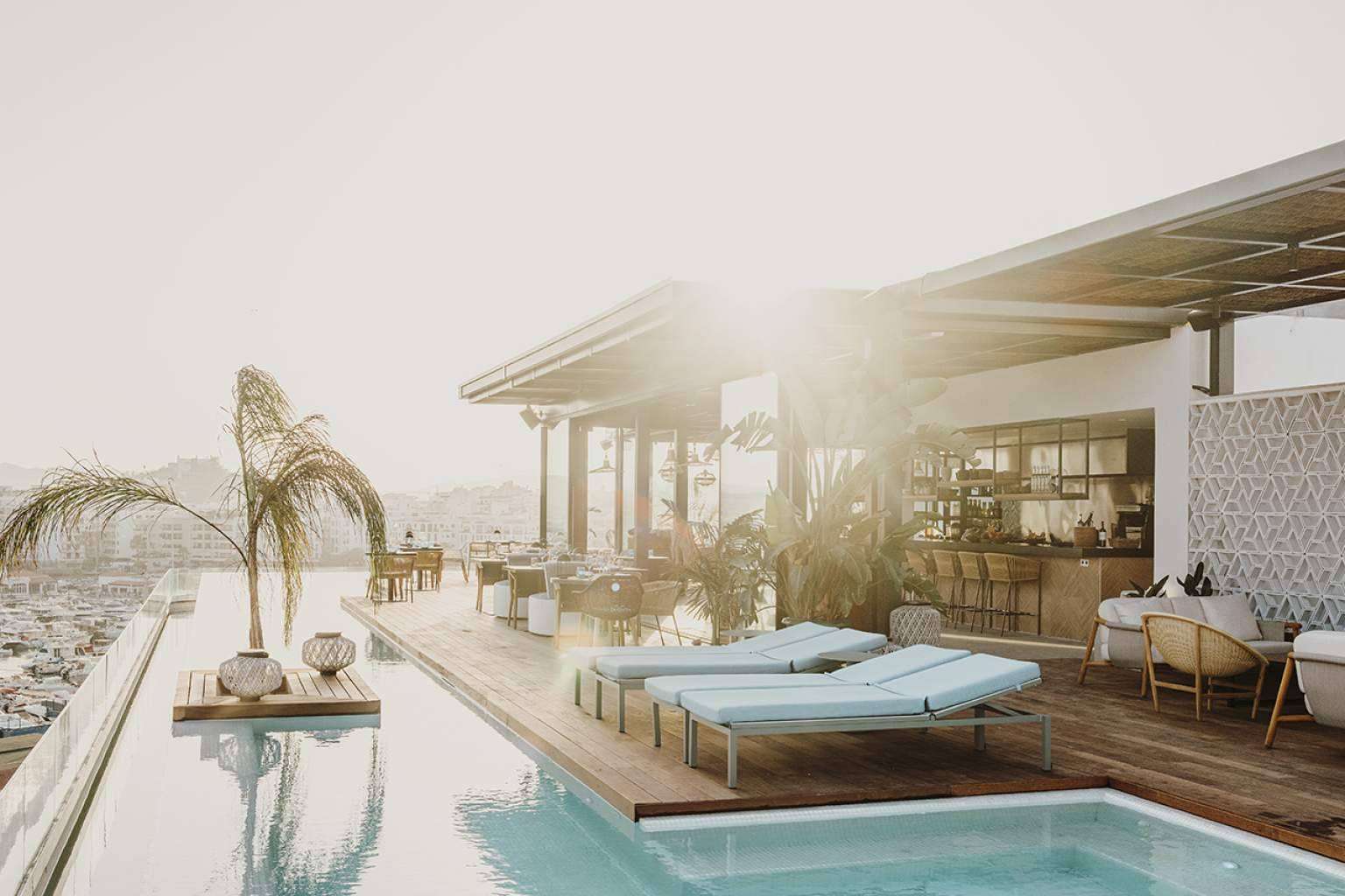 Aguas de Ibiza Grand Luxe Hotel abre sus puertas