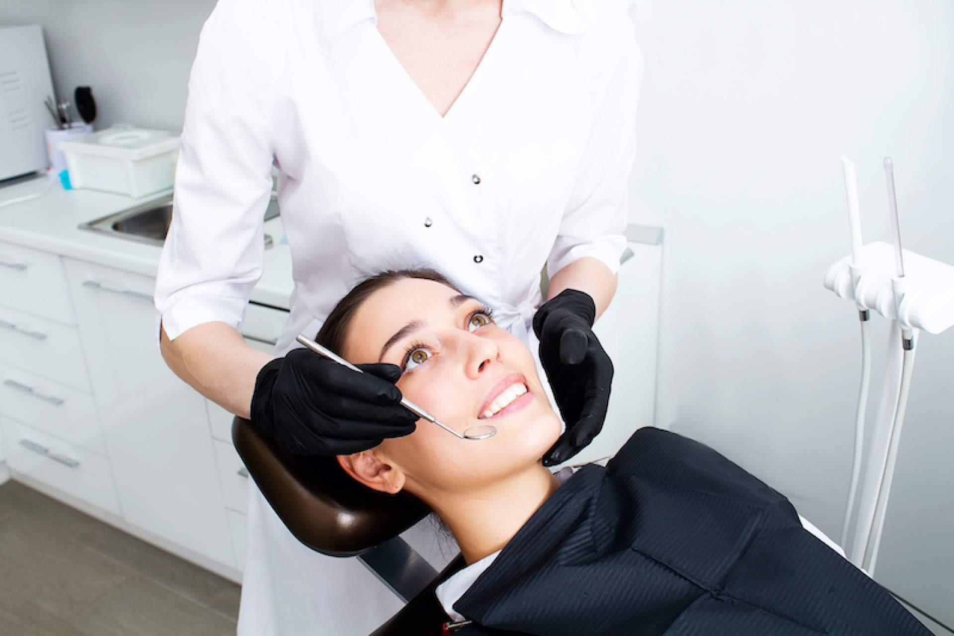 En qué consiste el tratamiento de periodoncia, según ResidentLive