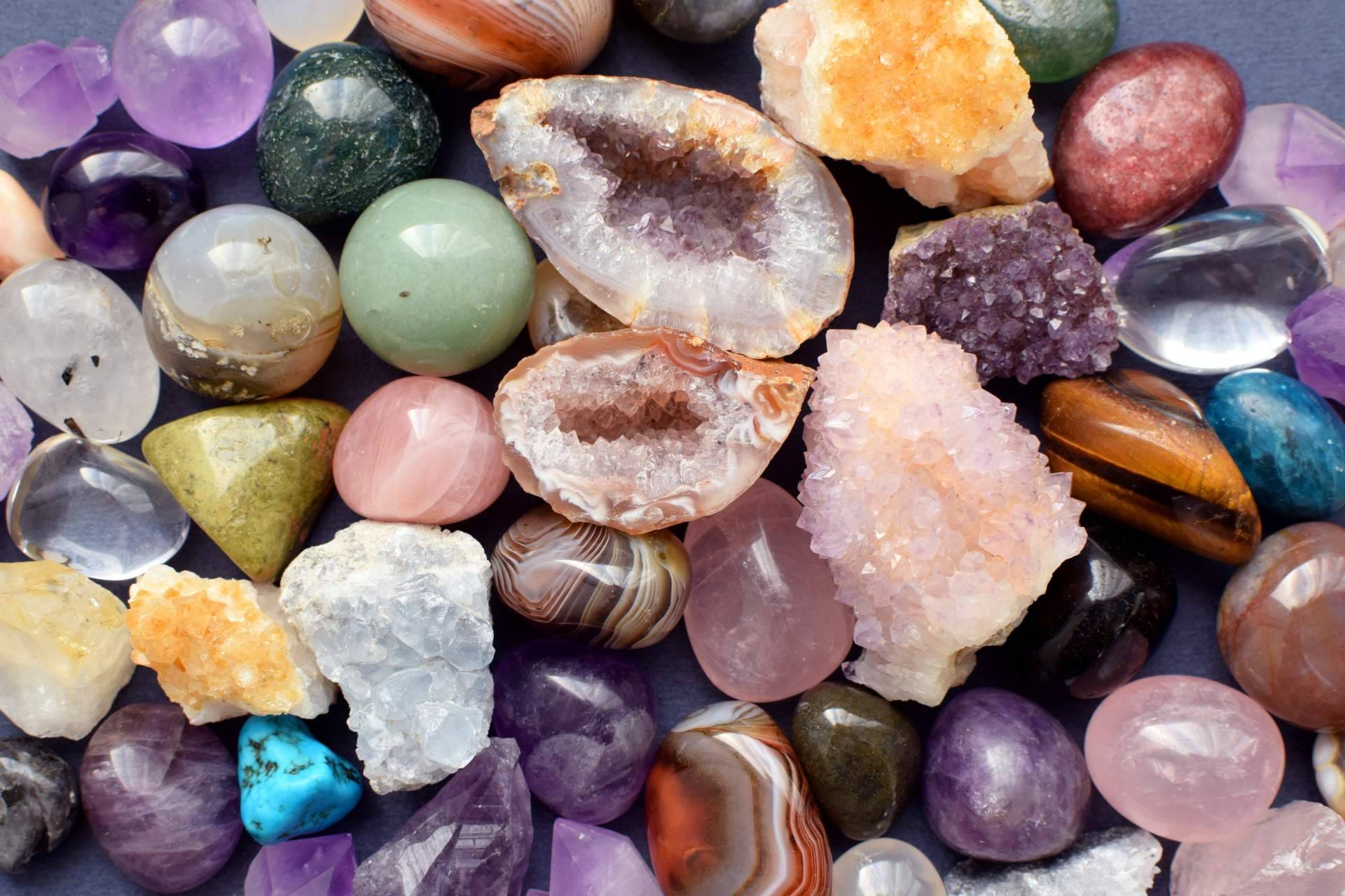 Tierra de Gemas es una tienda de cristales y piedras en España