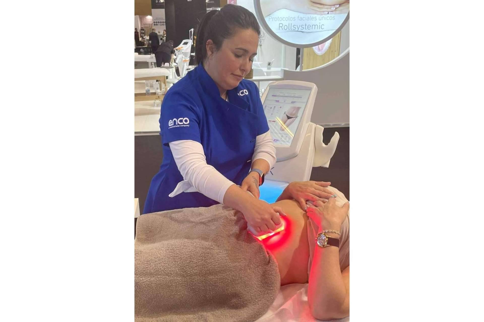En Cosmobeauty se ha presentado la nueva maquinaria de Enco
