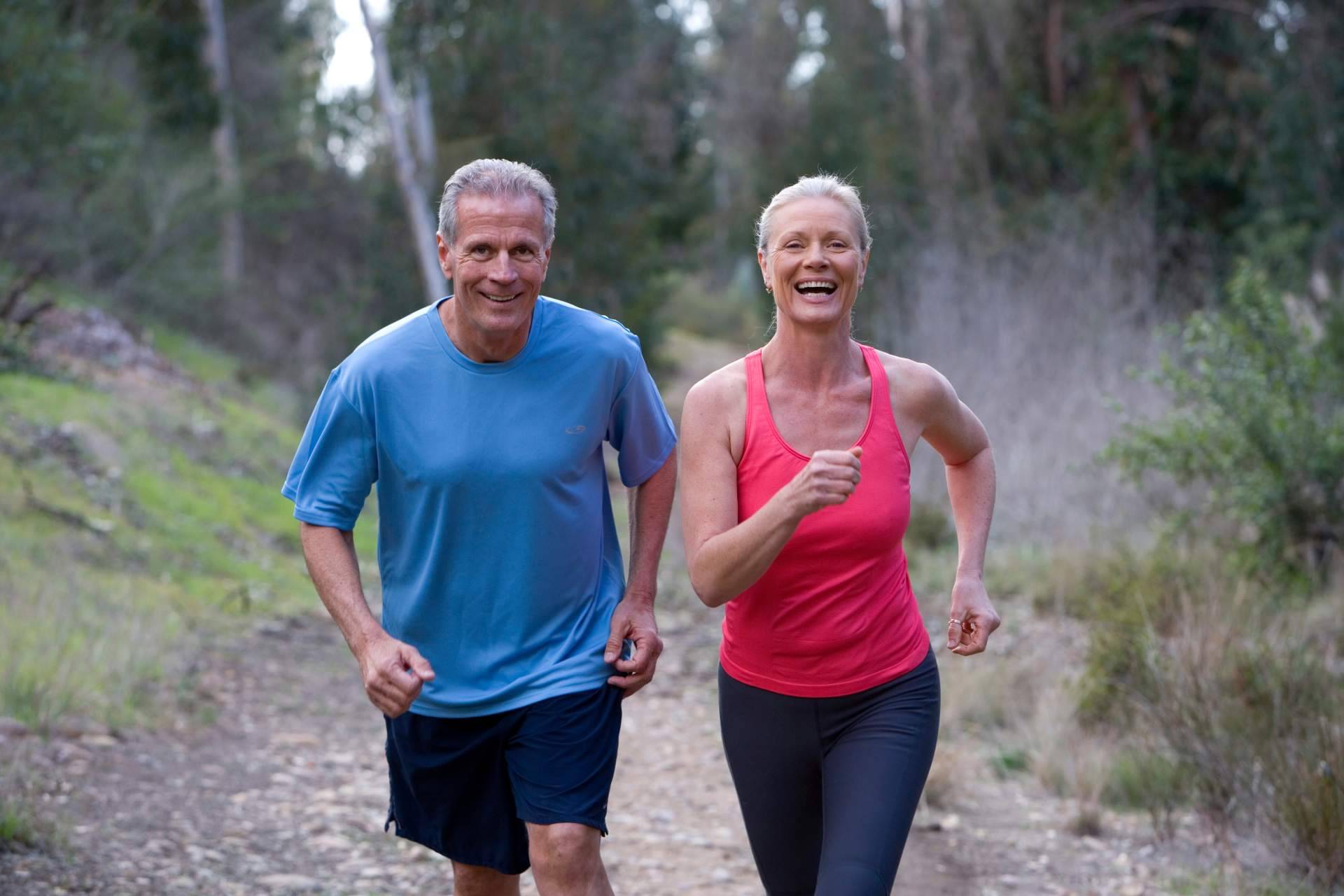 Salud & Fitness explica por qué es tan importante el entrenamiento fitness a partir de los 50 años