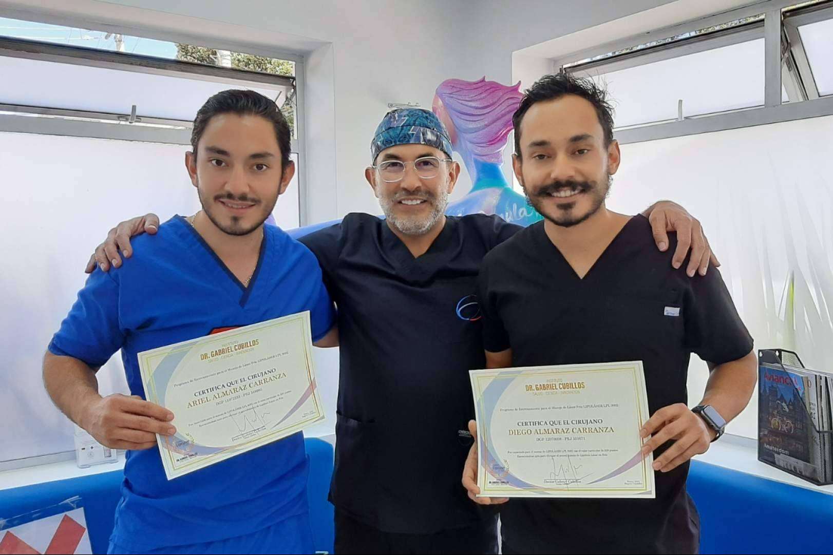 Bajar de peso sin riesgo con Mega Lipólisis Láser, por Dr. Cubillos