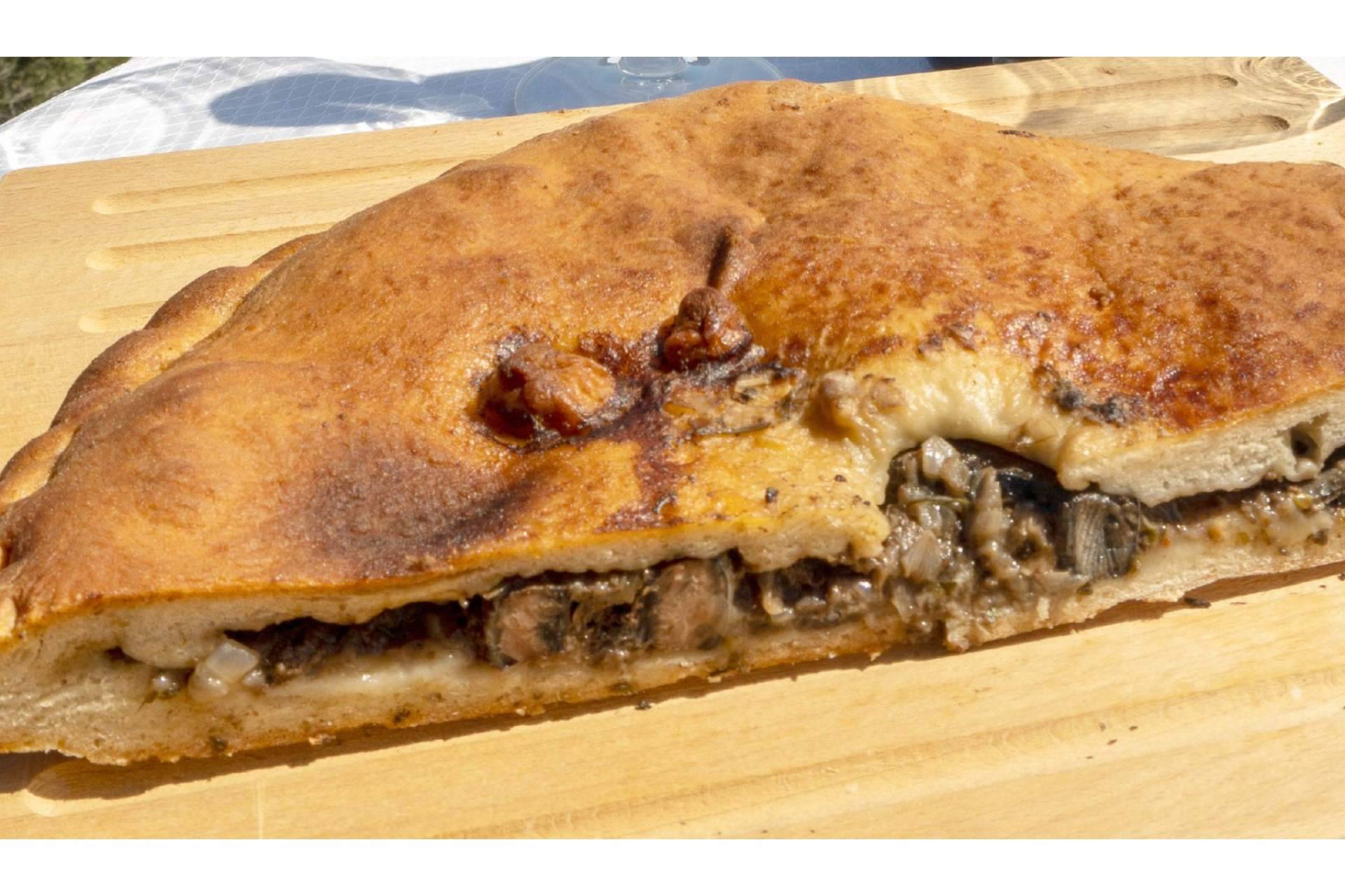 Gourmet Gallego sorprende con su empanada de lamprea en el 36 Salón Gourmets
