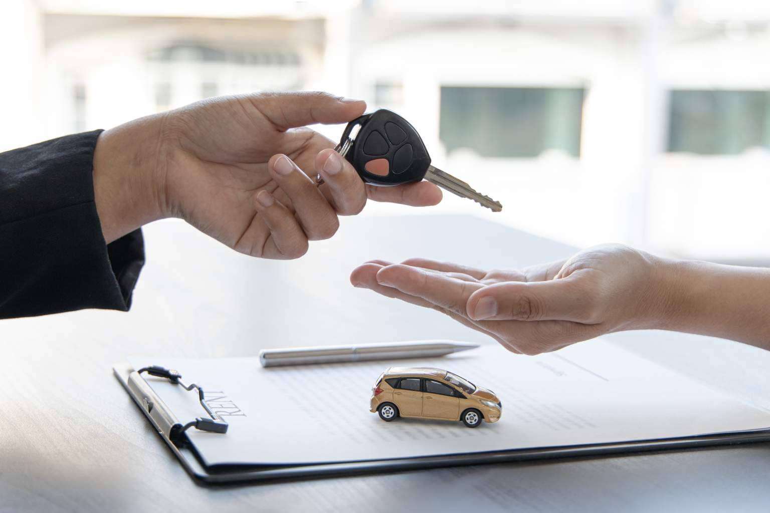 Servicios de renting de coches particulares para autónomos y empresas, con Renting Car Fácil