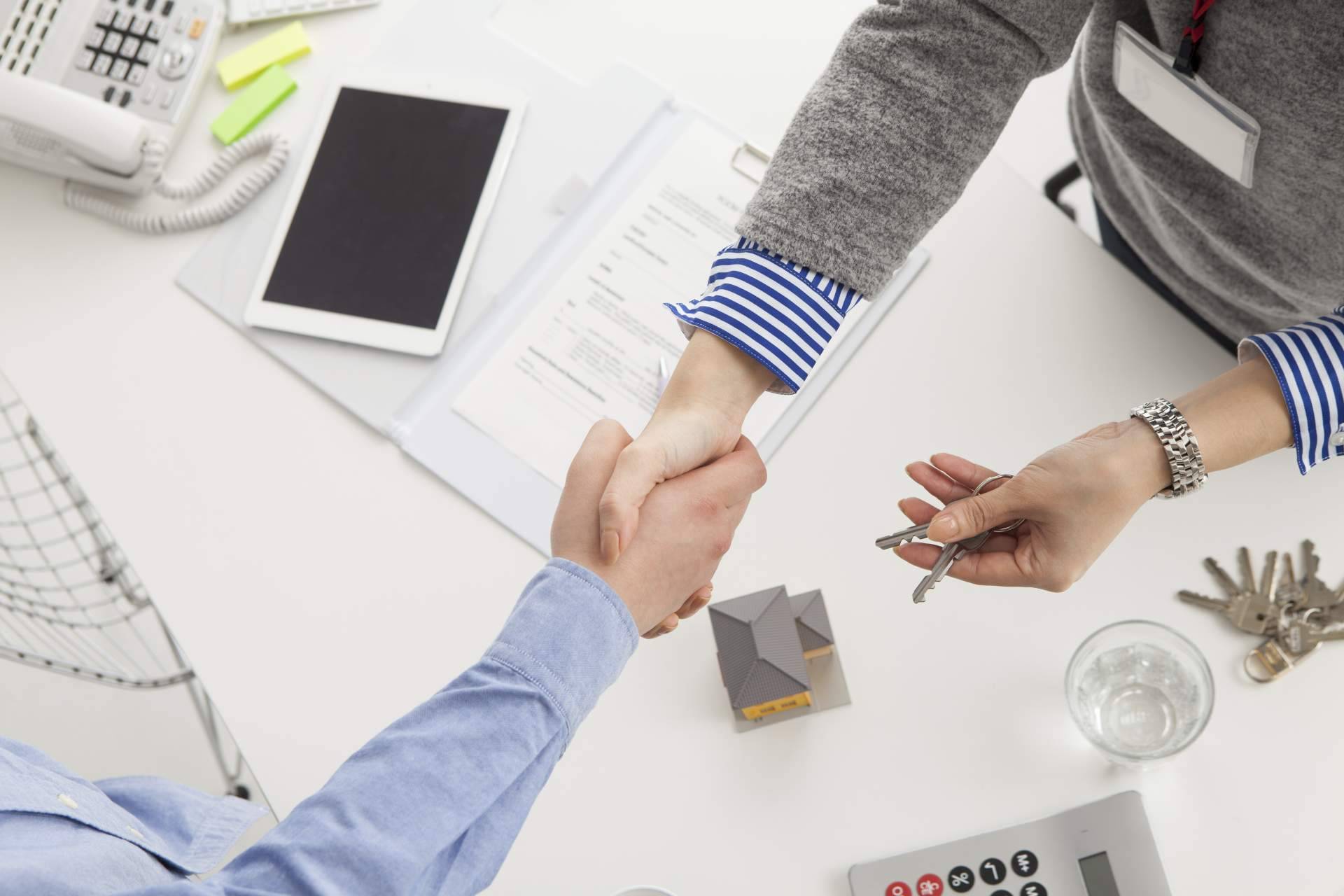 Los expertos inmobiliarios de la agencia Nevado Realty ayudan a vender propiedad en Marbella