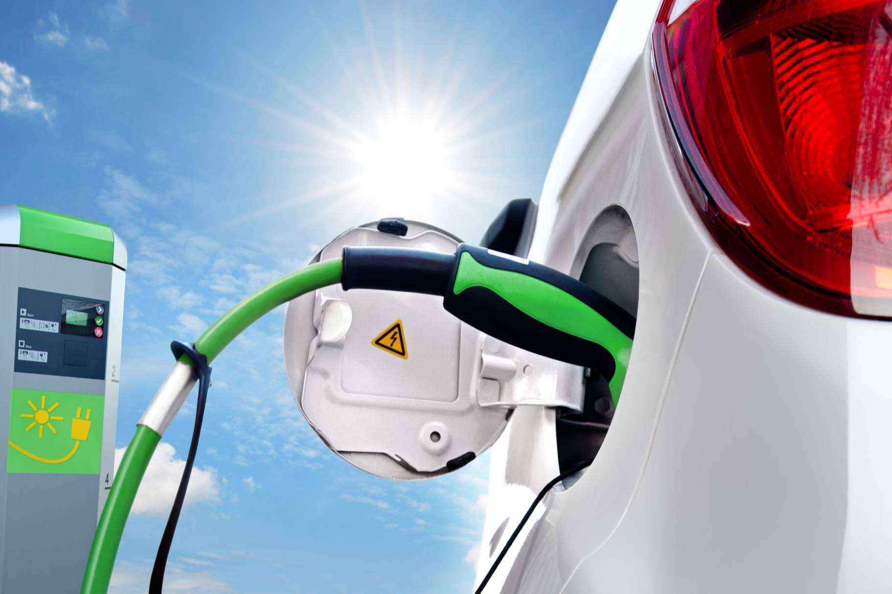 La empresa Evectra impulsa la movilidad eléctrica y celebra su 10º aniversario este mes de mayo