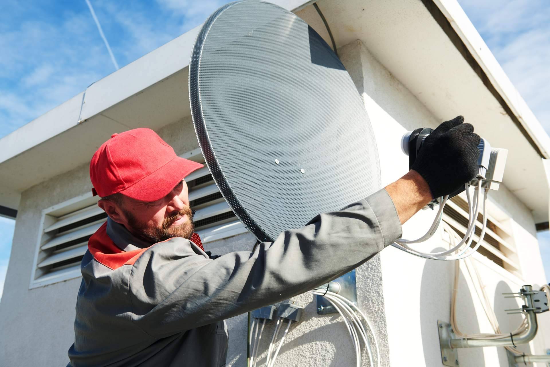 Instalación de antenas parabólicas con los profesionales de Antenistas Valencia