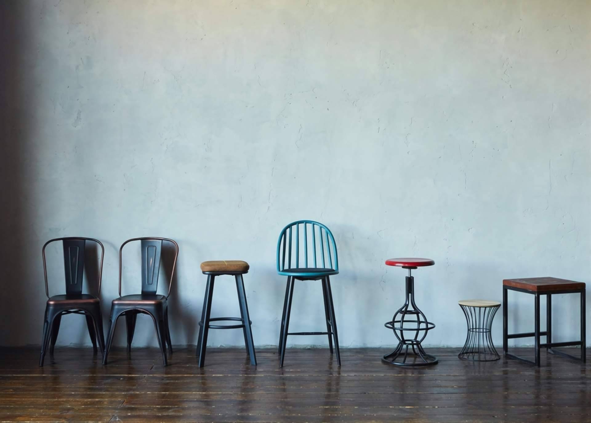 Fabricación de sillas de propileno con Muebles-Hostelería.es