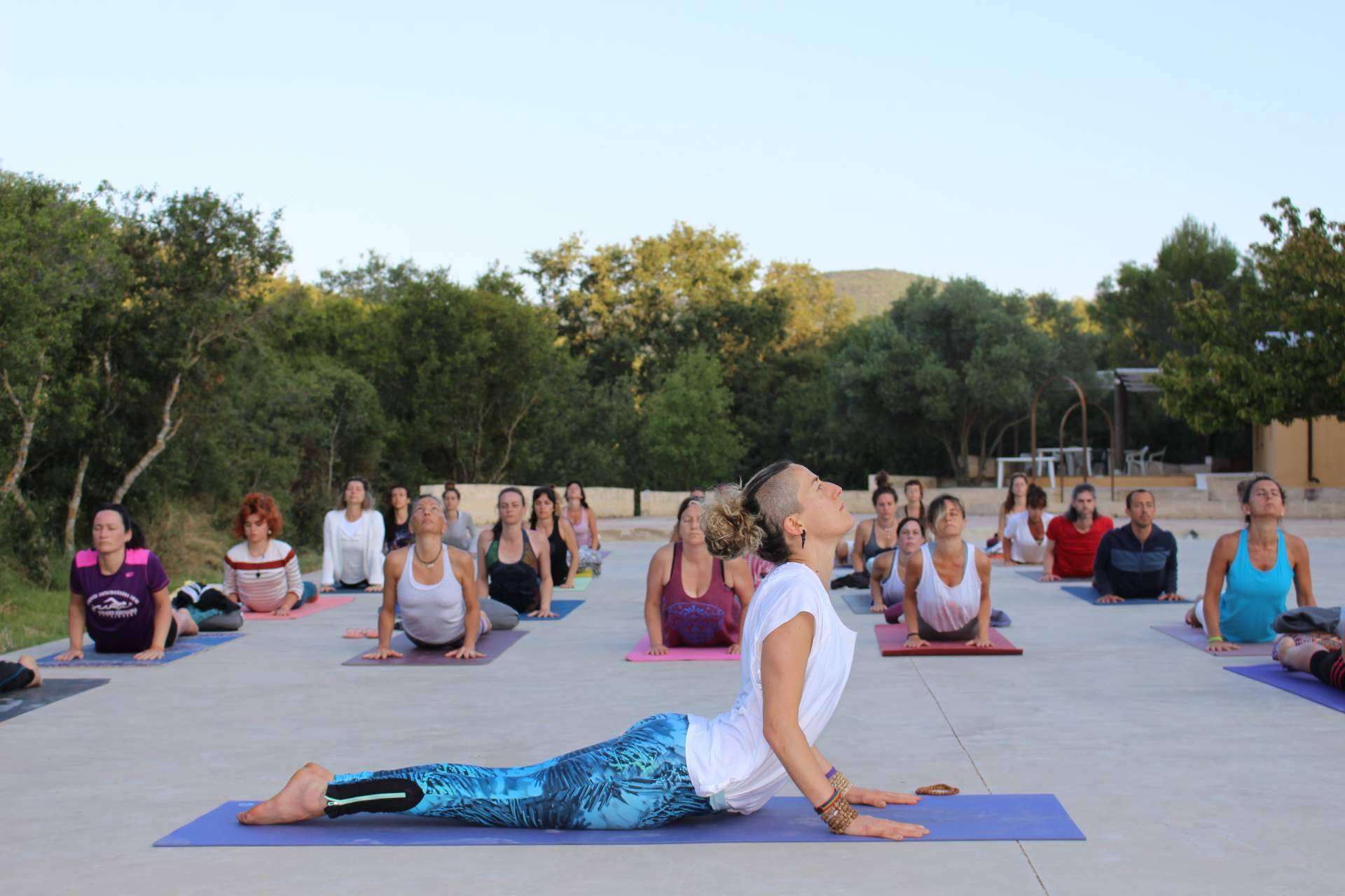 La Escuela Mahashakti  y sus retiros intensivos de yoga