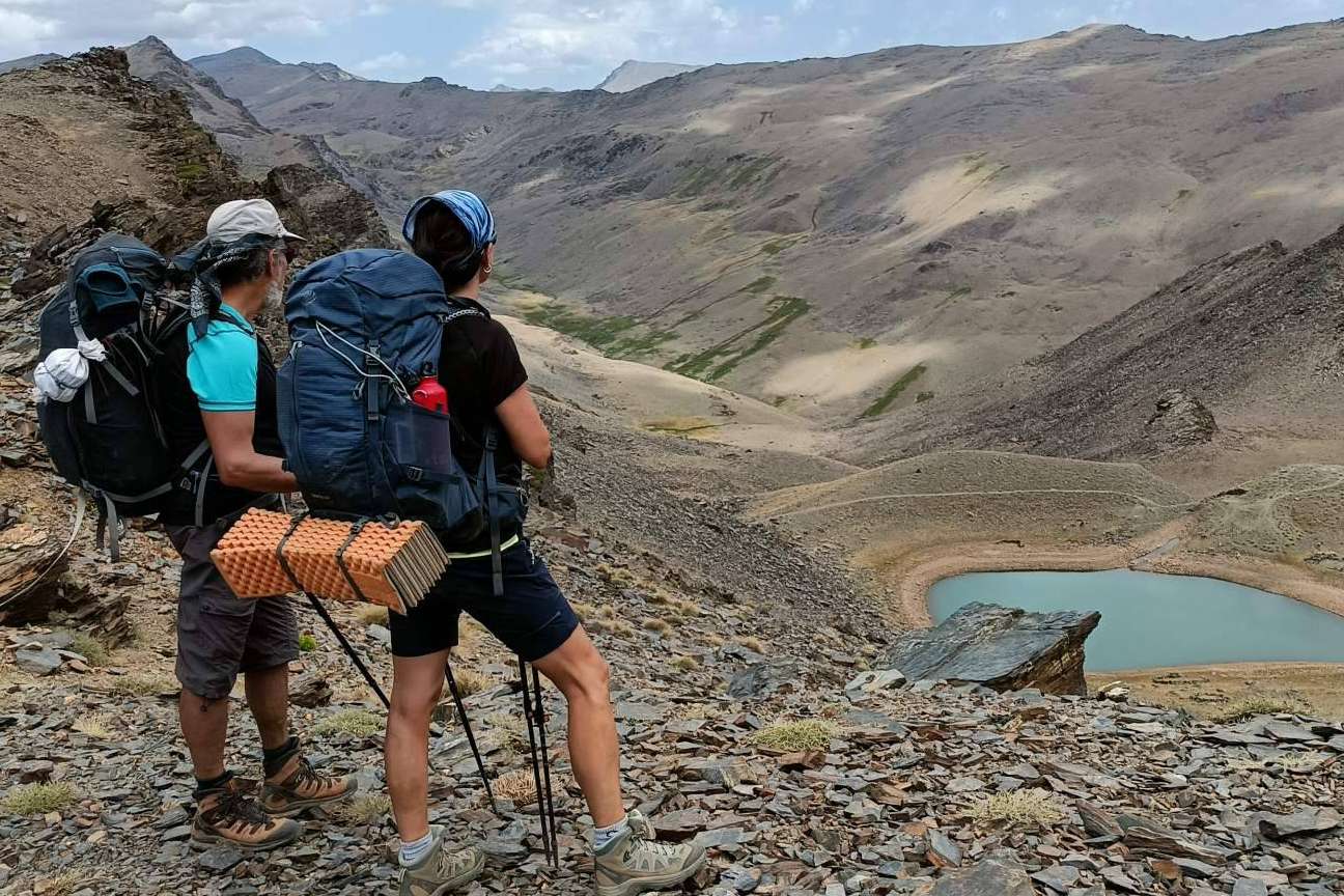 Una ruta para disfrutar en verano; integral de los tresmiles de Sierra Nevada, con Guías Nevada