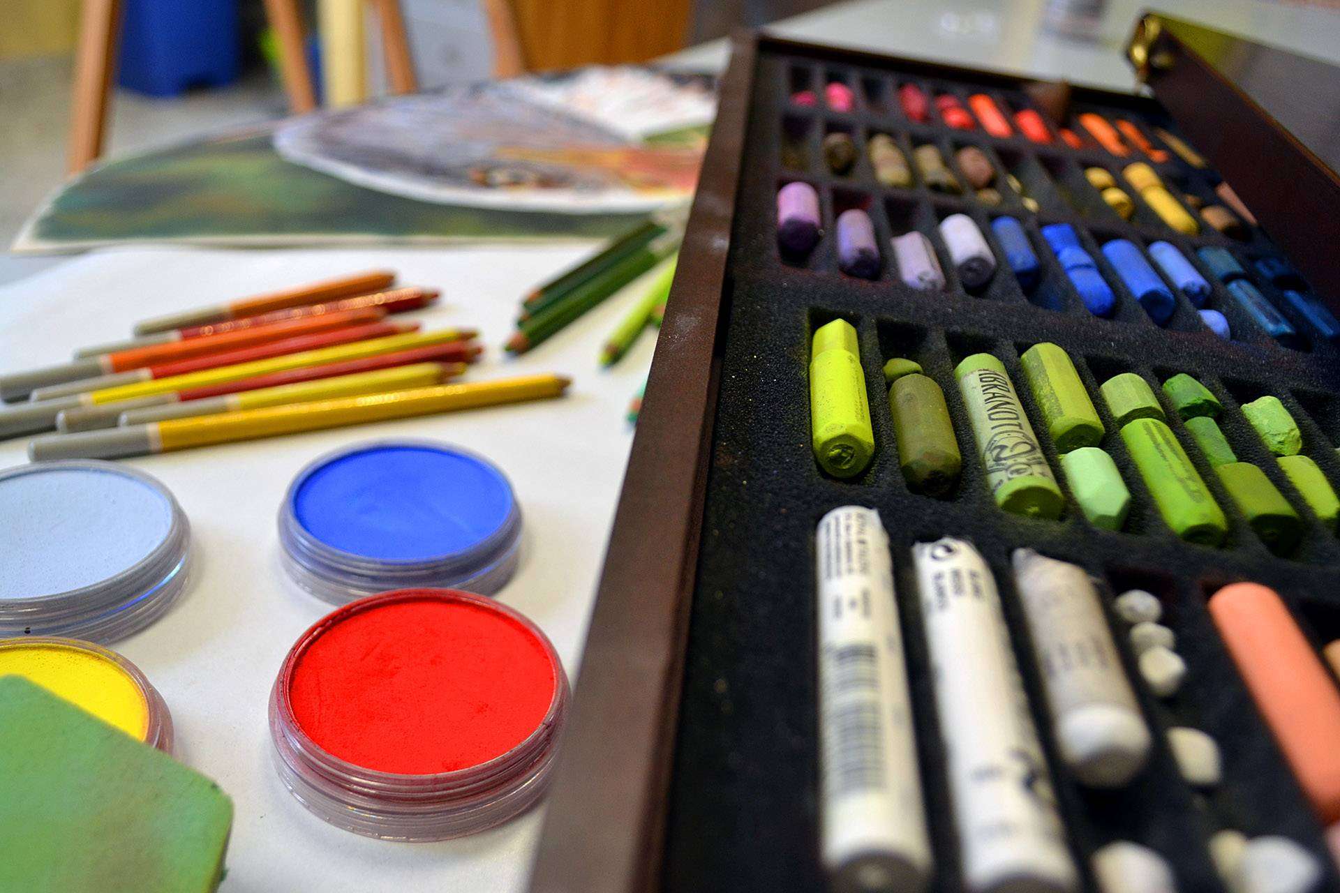 Taller de Dibujo y Pintura Aceña Olmedo, una tienda de Bellas Artes en pleno barrio de San Juan