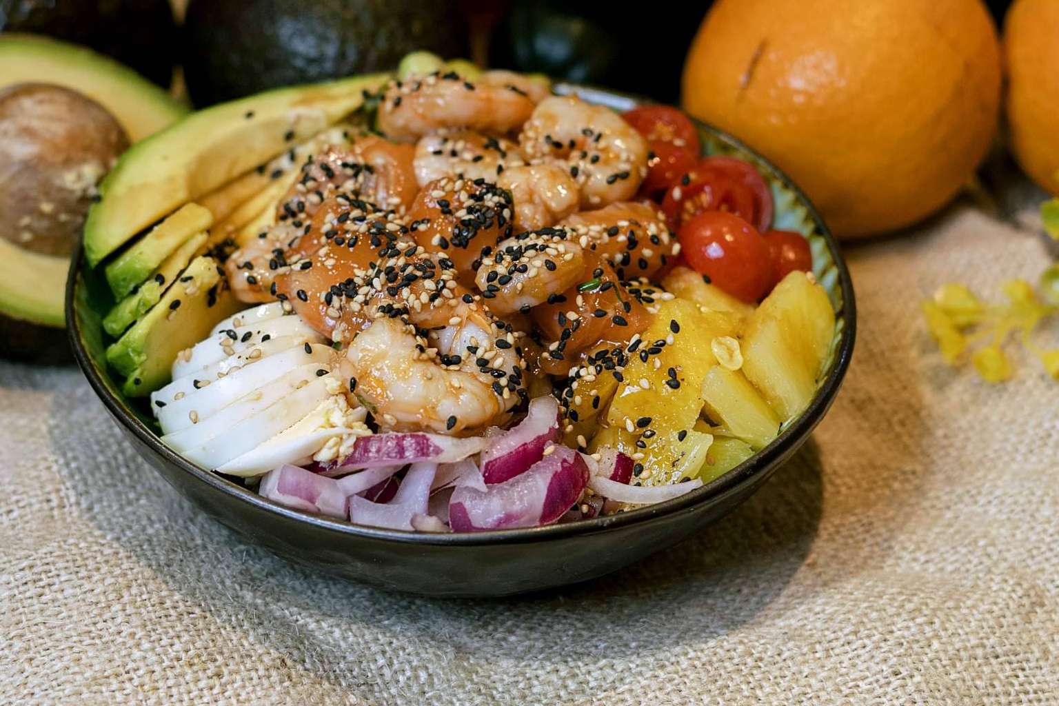 Probar el poke bowl en Santa María de la Cabeza, en Madrid