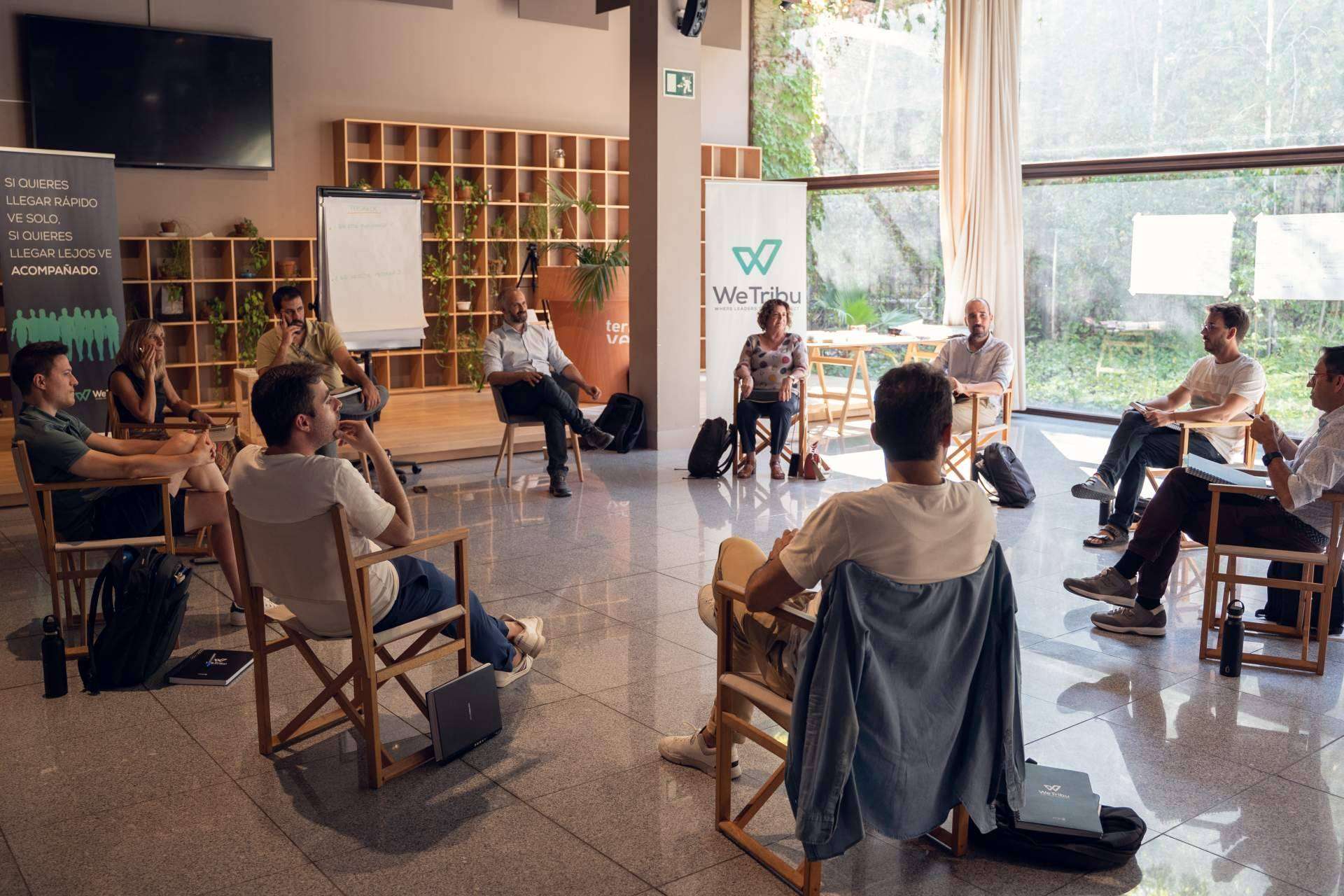 La importancia del acompañamiento entre pares en el entorno empresarial