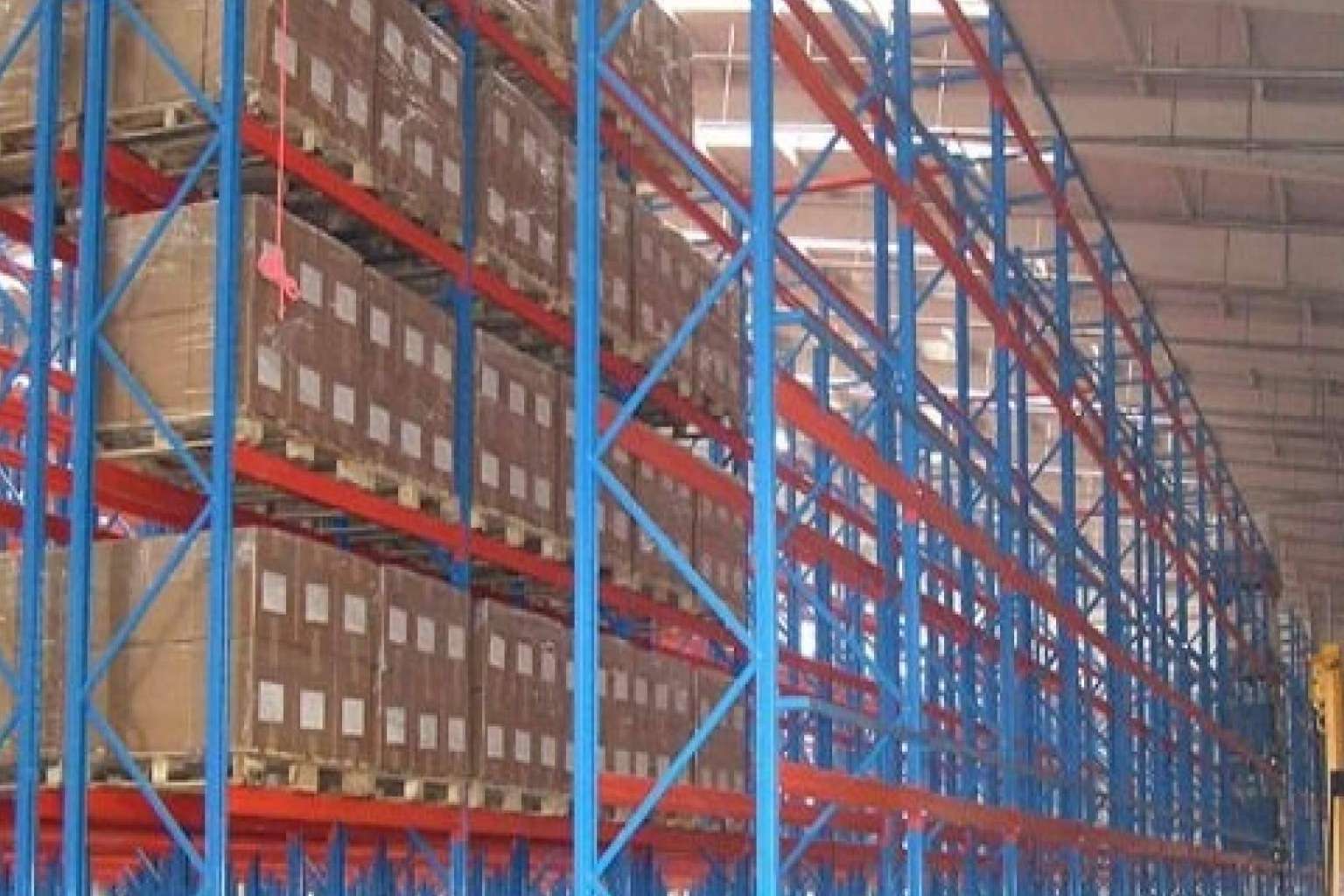 ¿Cuáles son las ventajas de los distintos racks para almacenamiento que ofrece Brizuela?