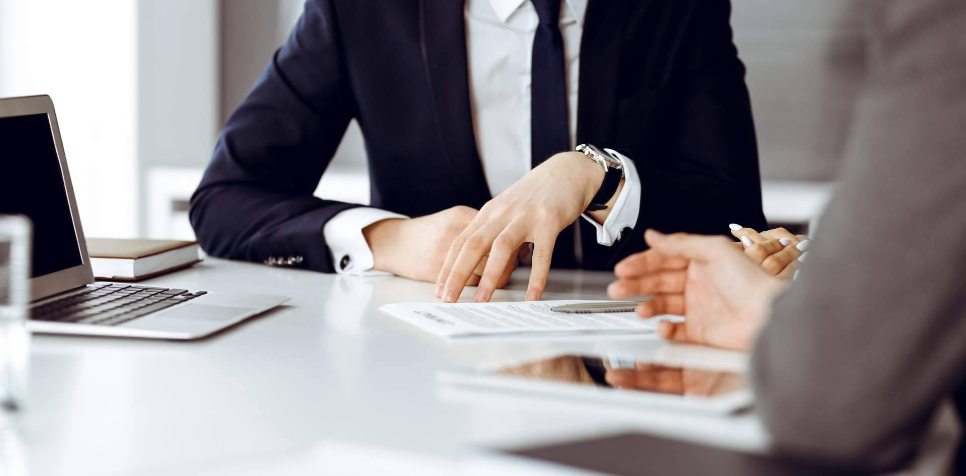 Banchio Abogado es un despacho experto en arraigo laboral para extranjeros