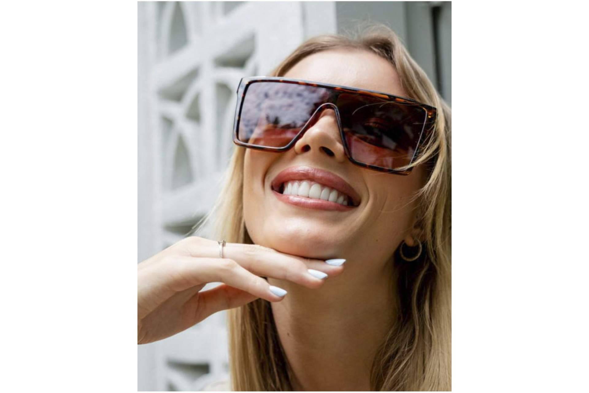 OMAIS muestra sus modelos de gafas de sol para este verano