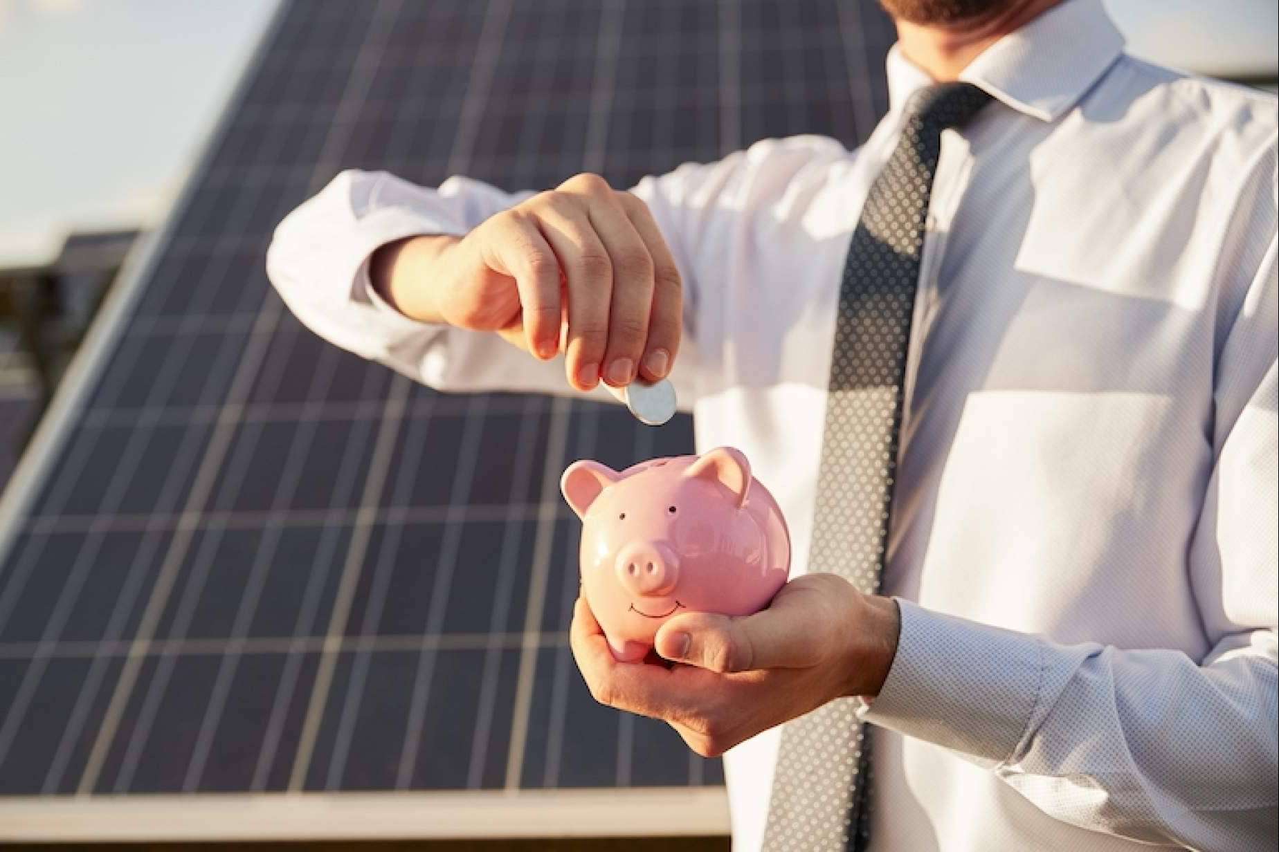Autoconsumo industrial, ahorrar en la factura de luz de manos de profesionales del sector