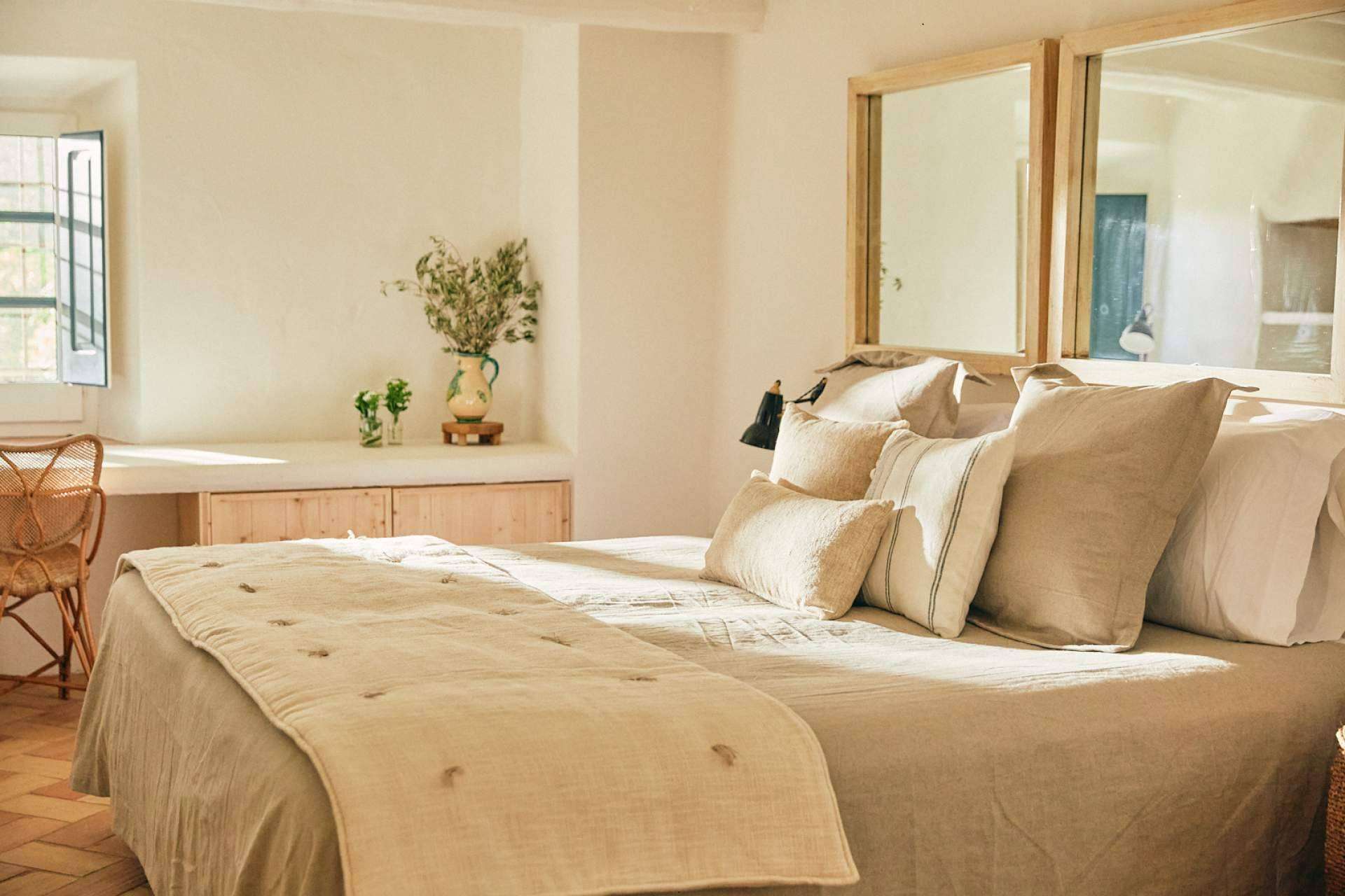 Los cojines decorativos para cama con diseños exclusivos y de excelente calidad de Calma House