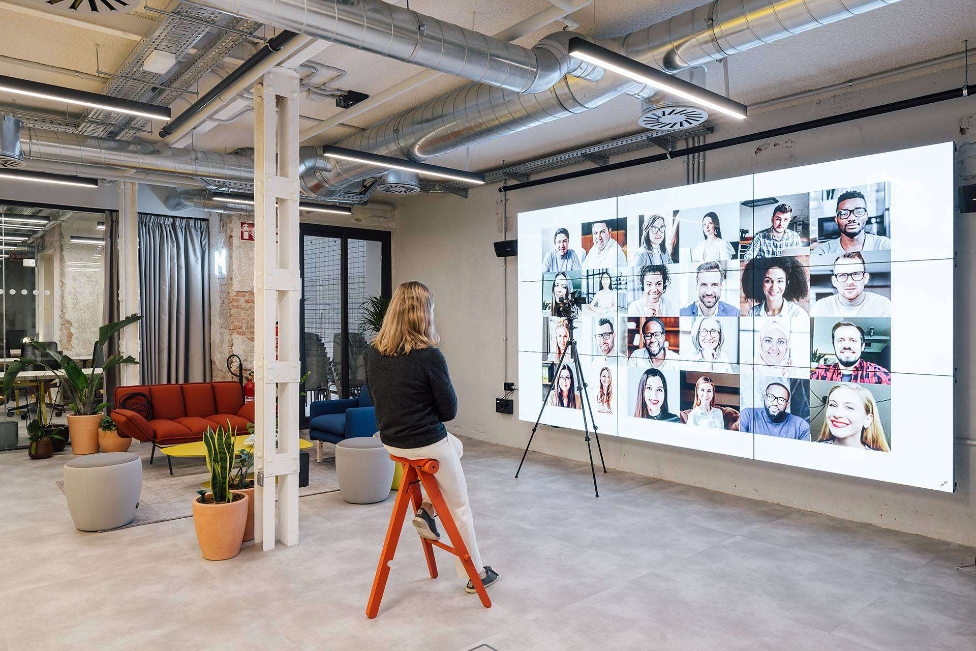 Salas para eventos por streaming en el centro de Madrid que ofrece Mastermind Place