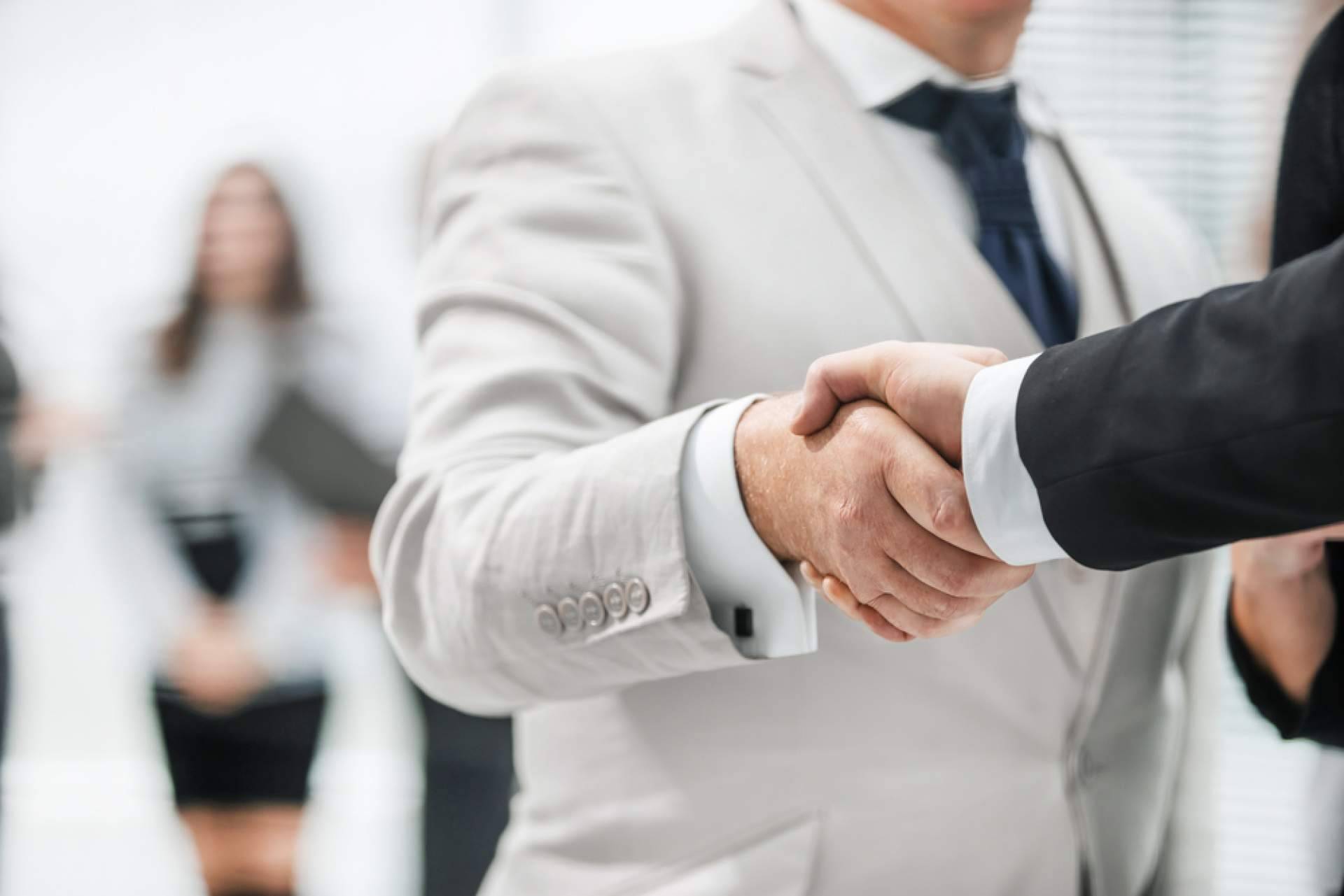 Apoyo Psicológico Online analiza las repercusiones negativas de tener jefes tóxicos en el ámbito laboral