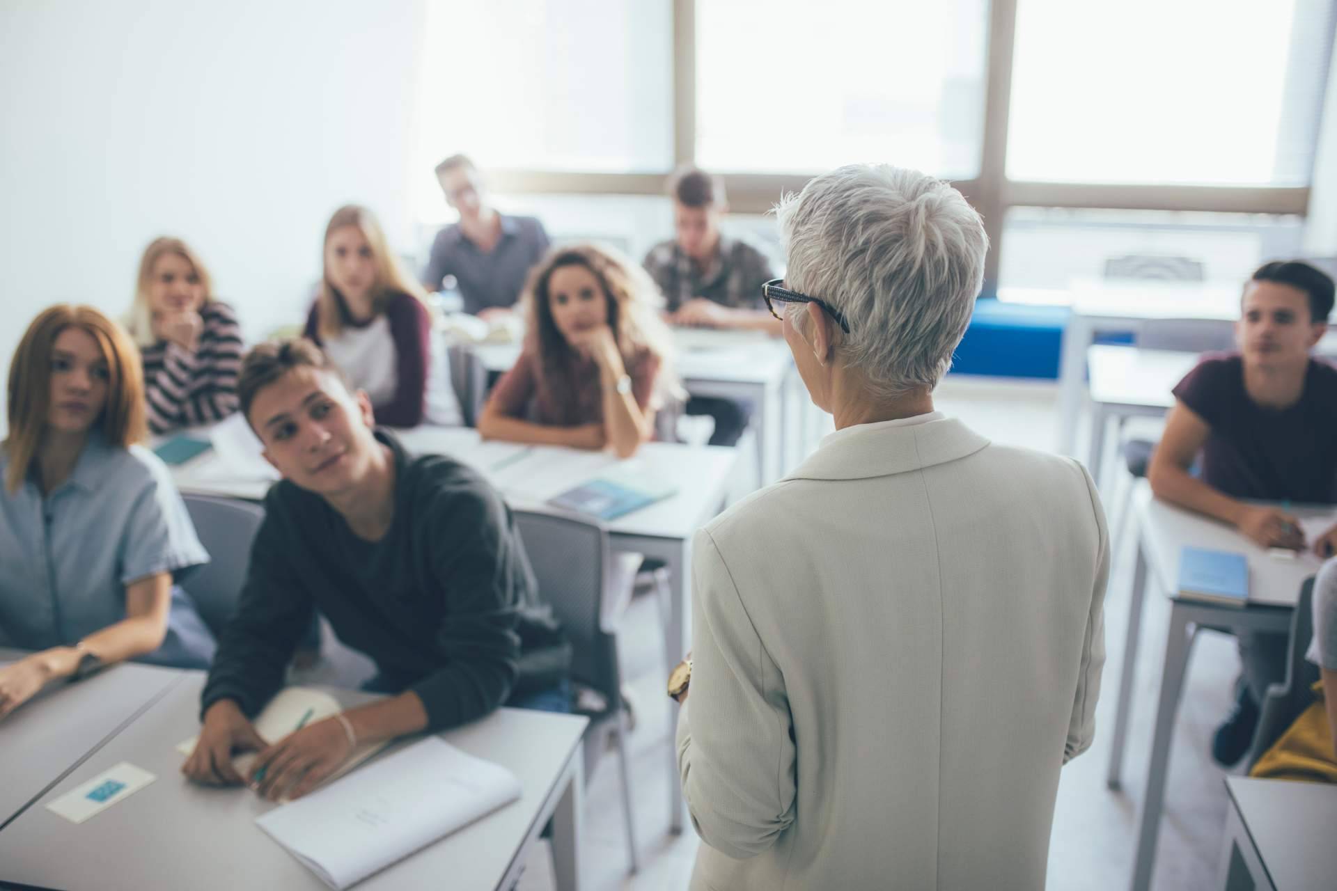 Criterios para el control horario y registro en los centros educativos
