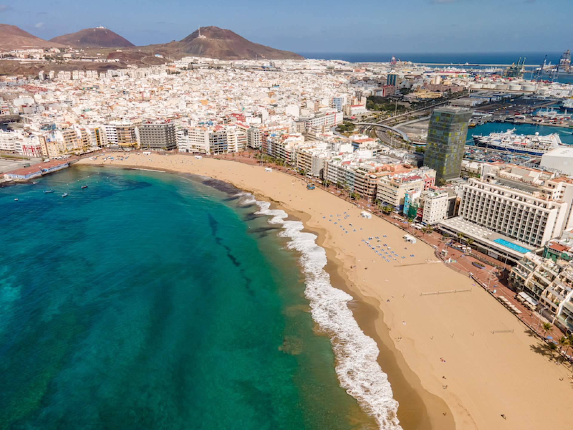 ¿Cómo visitar Canarias? isholidays.com