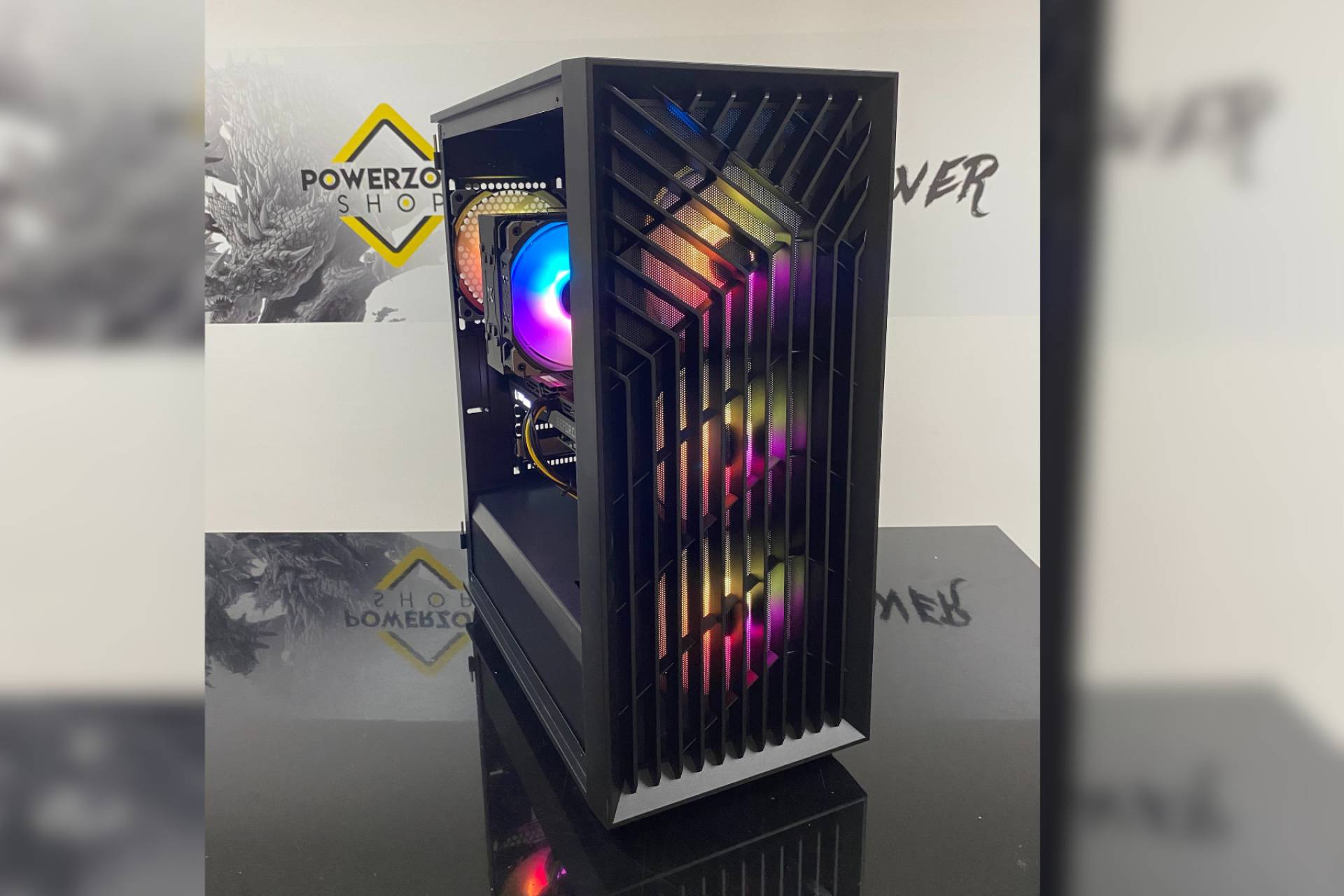 Power Zone Shop pone a disposición cajas de ordenadores gaming, opciones y características