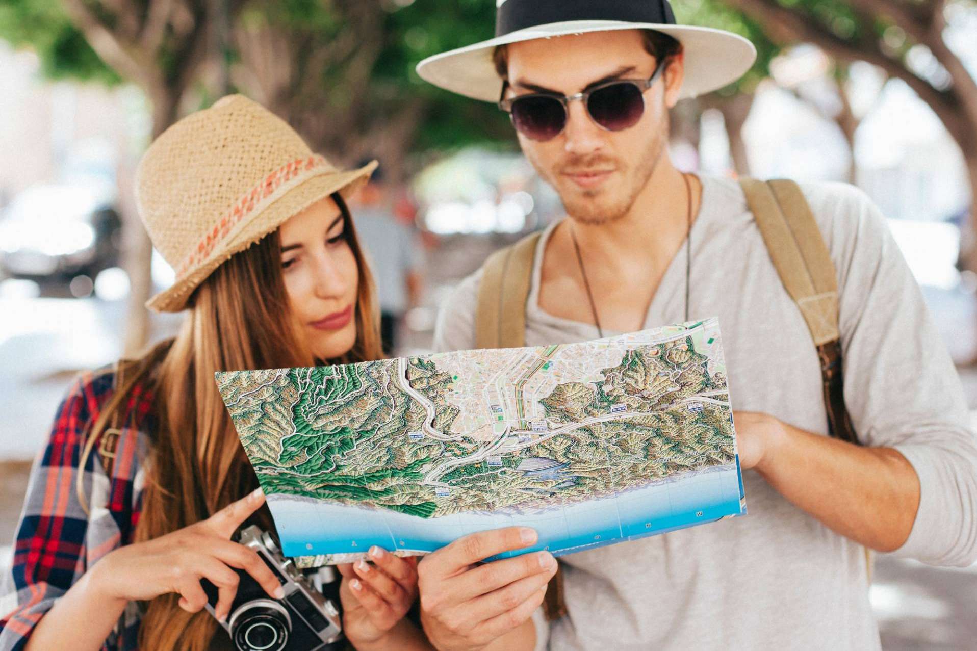 Descubriendo Mallorca; cómo los negocios locales pueden beneficiarse de la publicidad en guías de viaje y mapas para alcanzar a millones de turistas