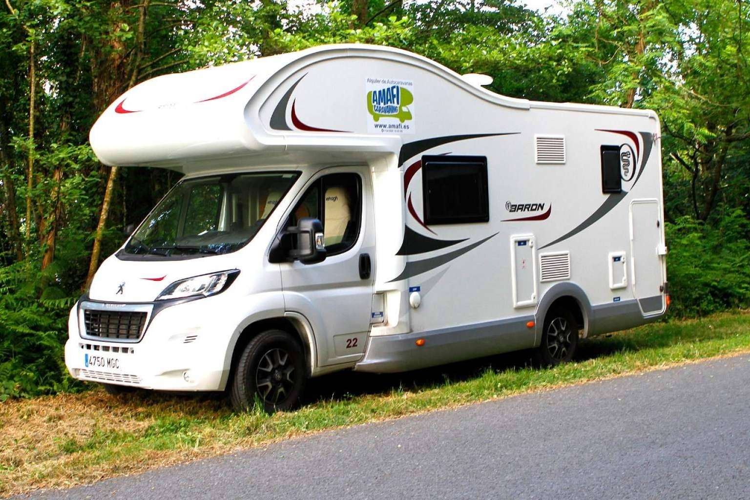 ¿Qué incluye el alquiler de caravanas en Barcelona a buen precio que ofrece Amafi Caravaning?