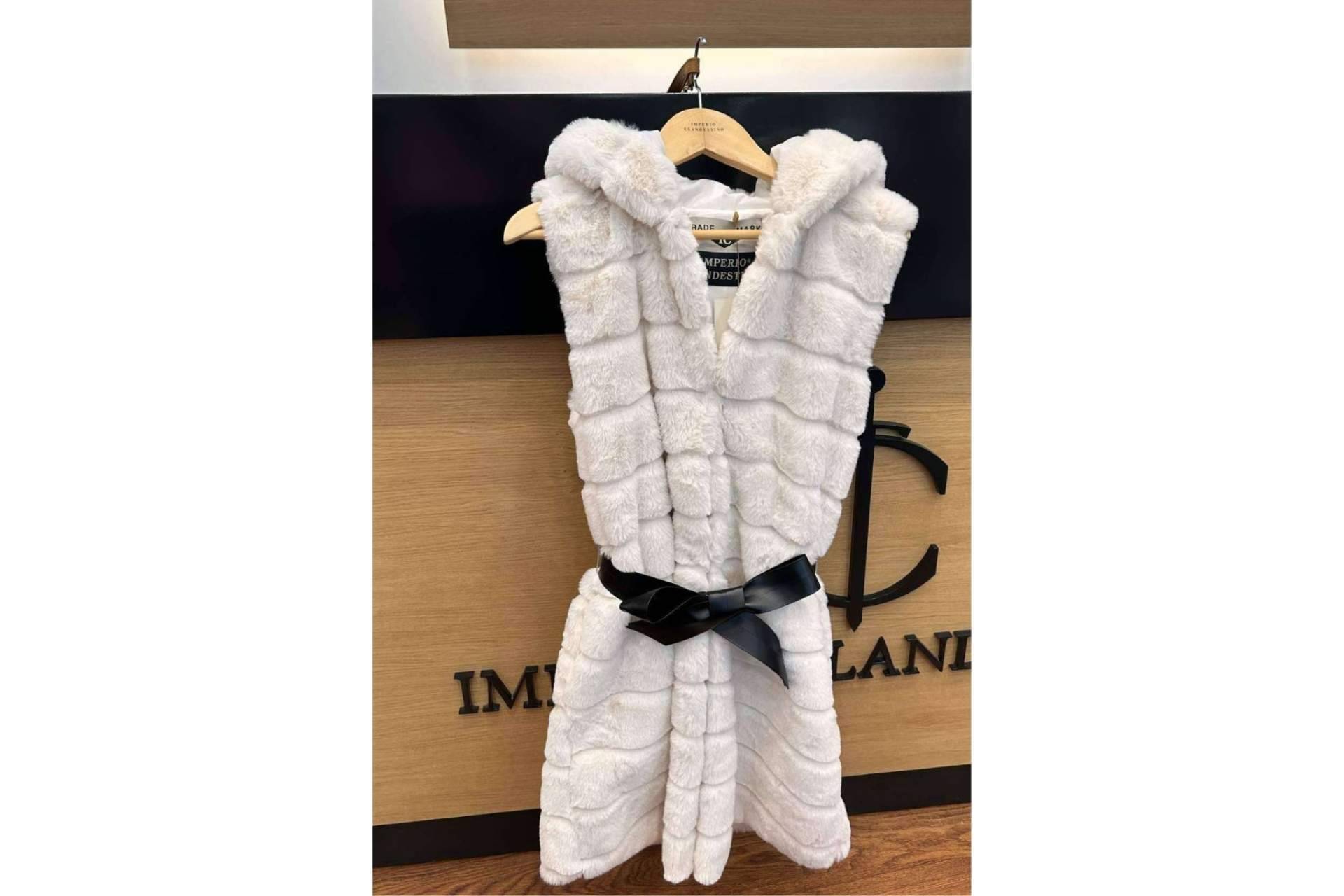Imperio Clandestino presenta su colección de abrigos para la temporada otoño-invierno 2023