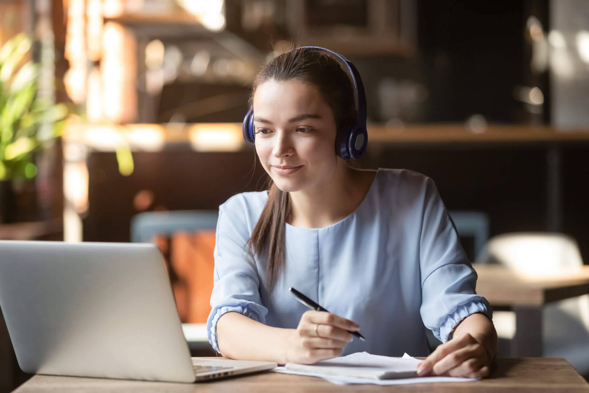 Estos son los mejores trabajos de este verano 2023 para estudiantes