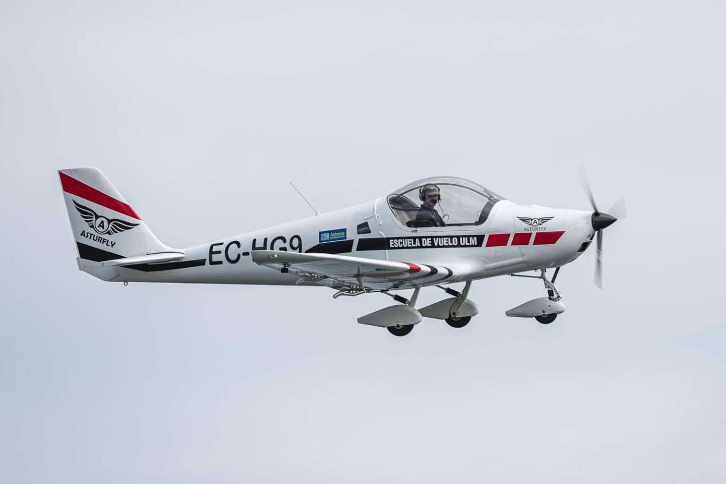 Los cursos de vuelo en avioneta que ofrece la escuela de vuelo Asturfly