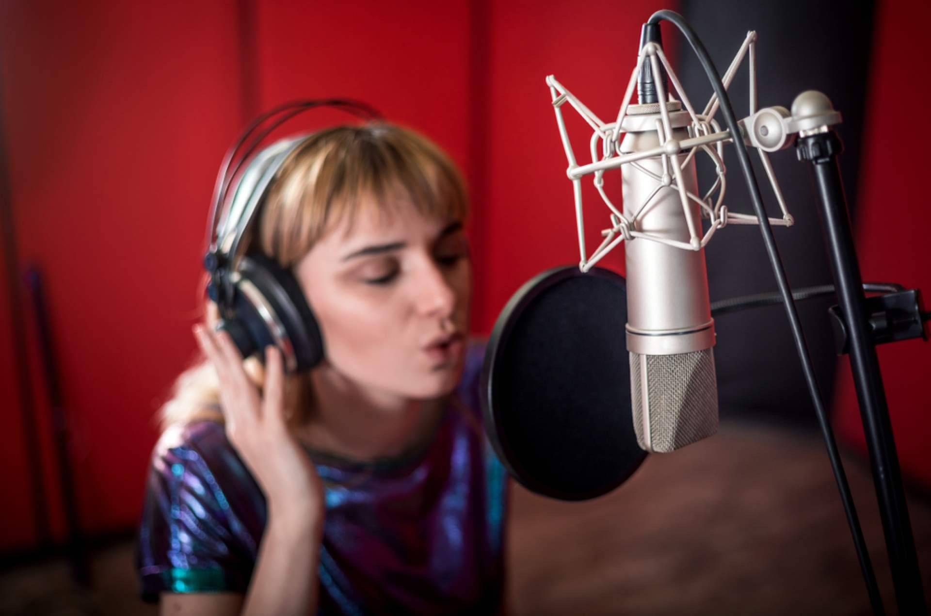 Los autores pueden realizar un audiolibro profesional con AITUTAKI