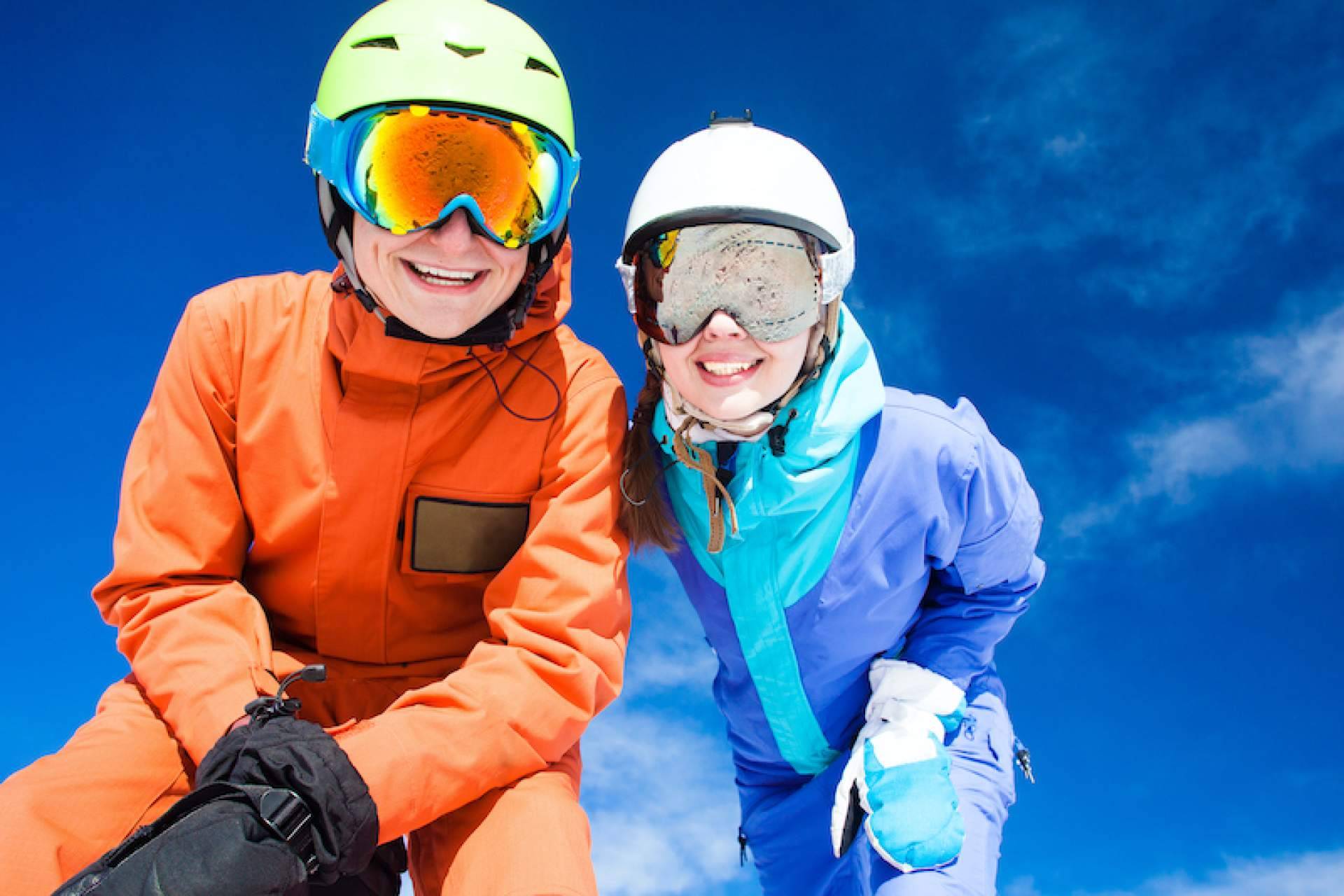 Cómo se preparan los instructores de esquí y de snowboard durante el verano para la temporada alta de nieve