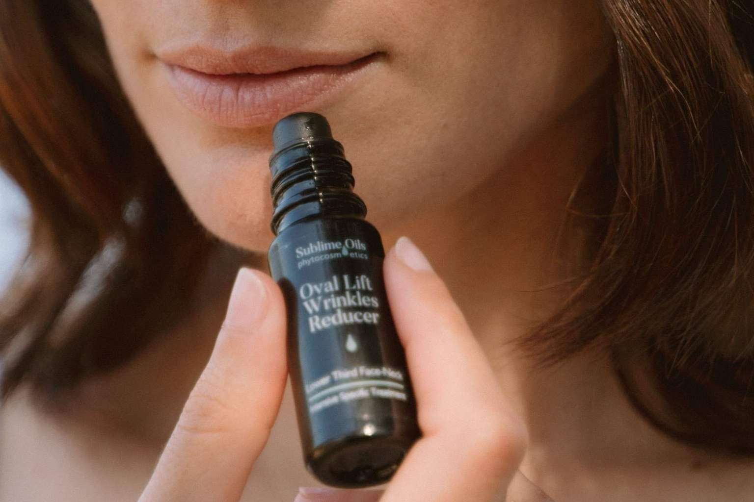 El tratamiento innovador para tratar arrugas y devolver firmeza al rostro formulado por Sublime Oils phytocosmetics, Oval Lift & Wrinkles IST