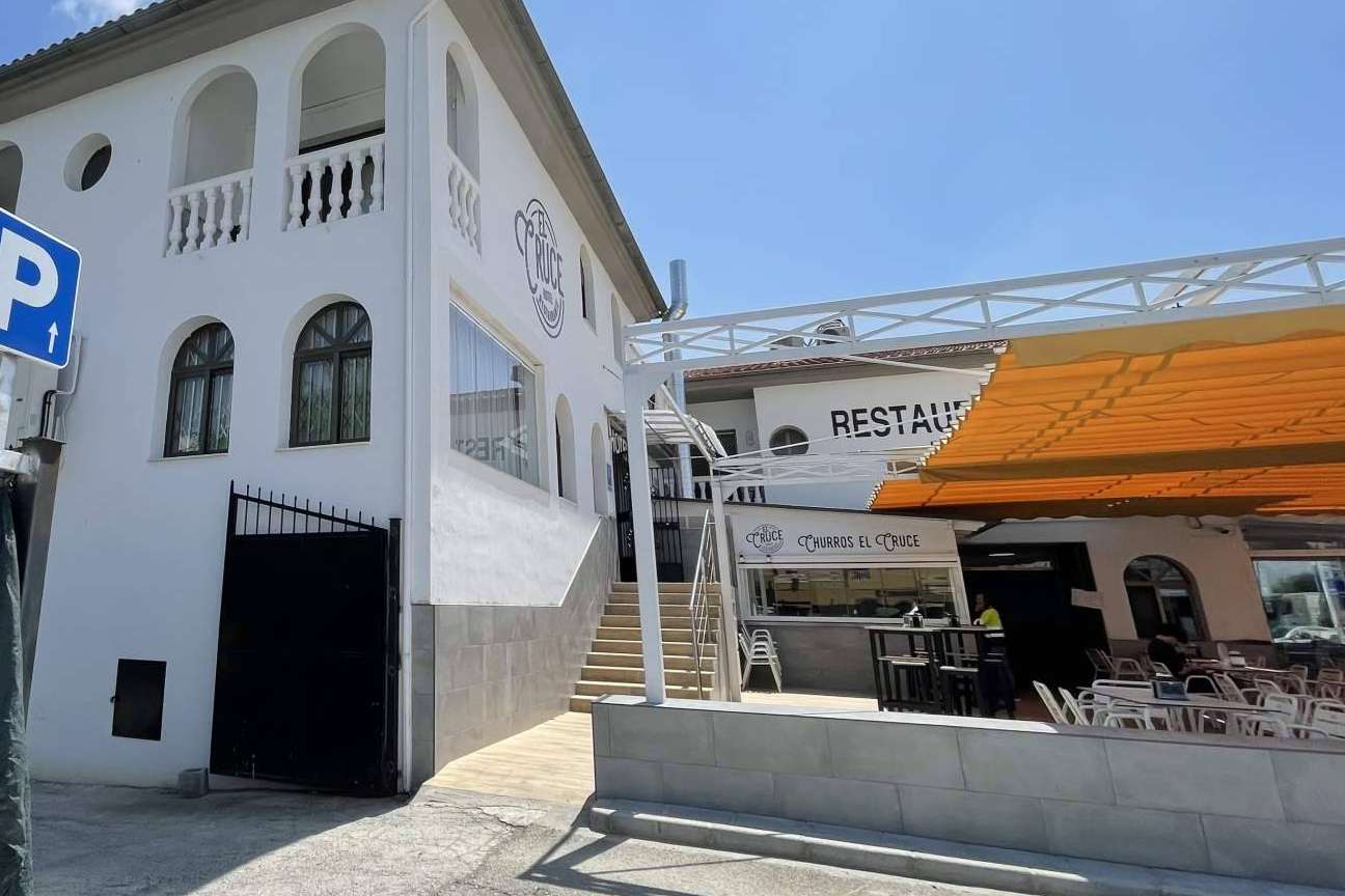 Gastronomía y hospedaje de calidad en el hotel El Cruce de Chauchina, entre Granada y Málaga