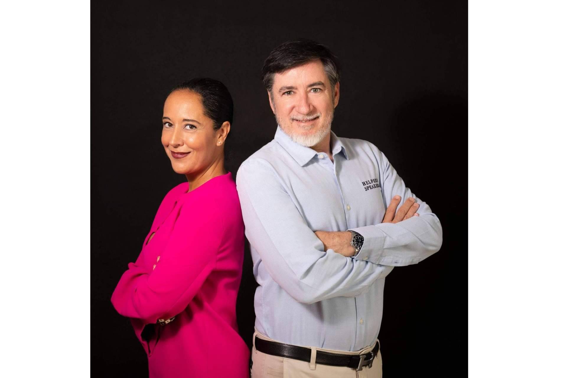¿Dónde encontrar conferenciantes solidarios que llevan la motivación a las empresas? Helpers Speakers