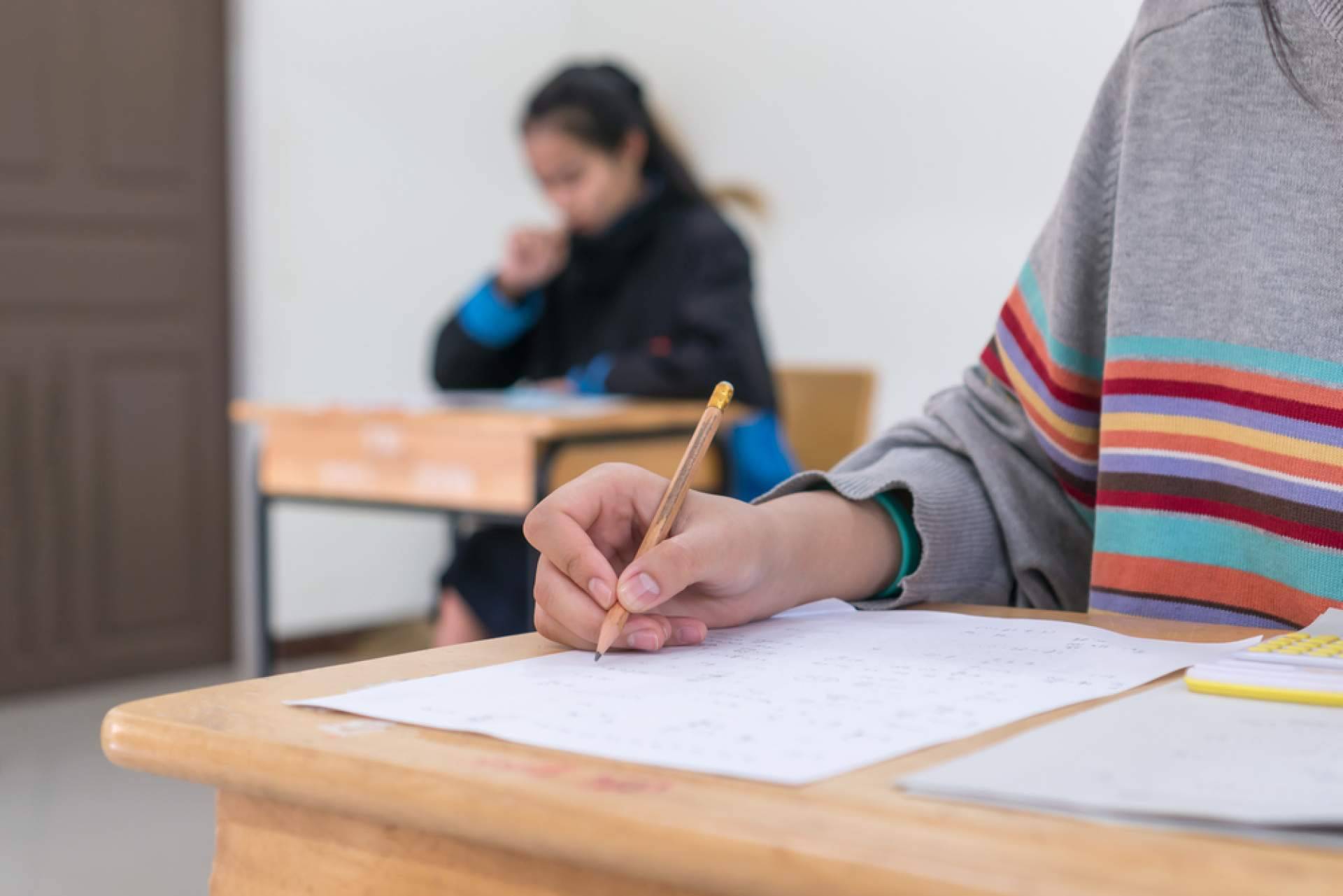 Seleccionar un centro de formación para aprender inglés según las necesidades, con Linguavisión